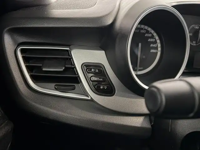 Alfa Romeo Giulietta view 8