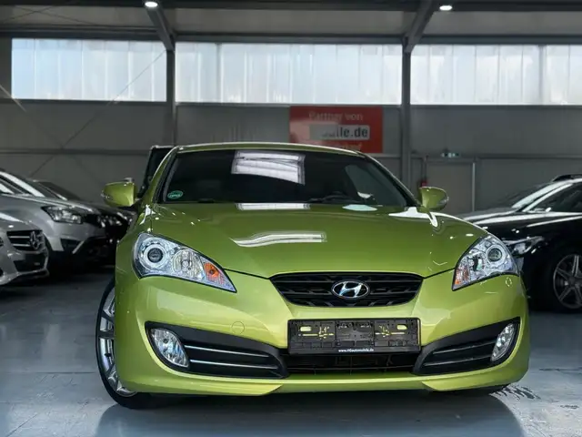 Hyundai Genesis Coupe 1Hand Leder