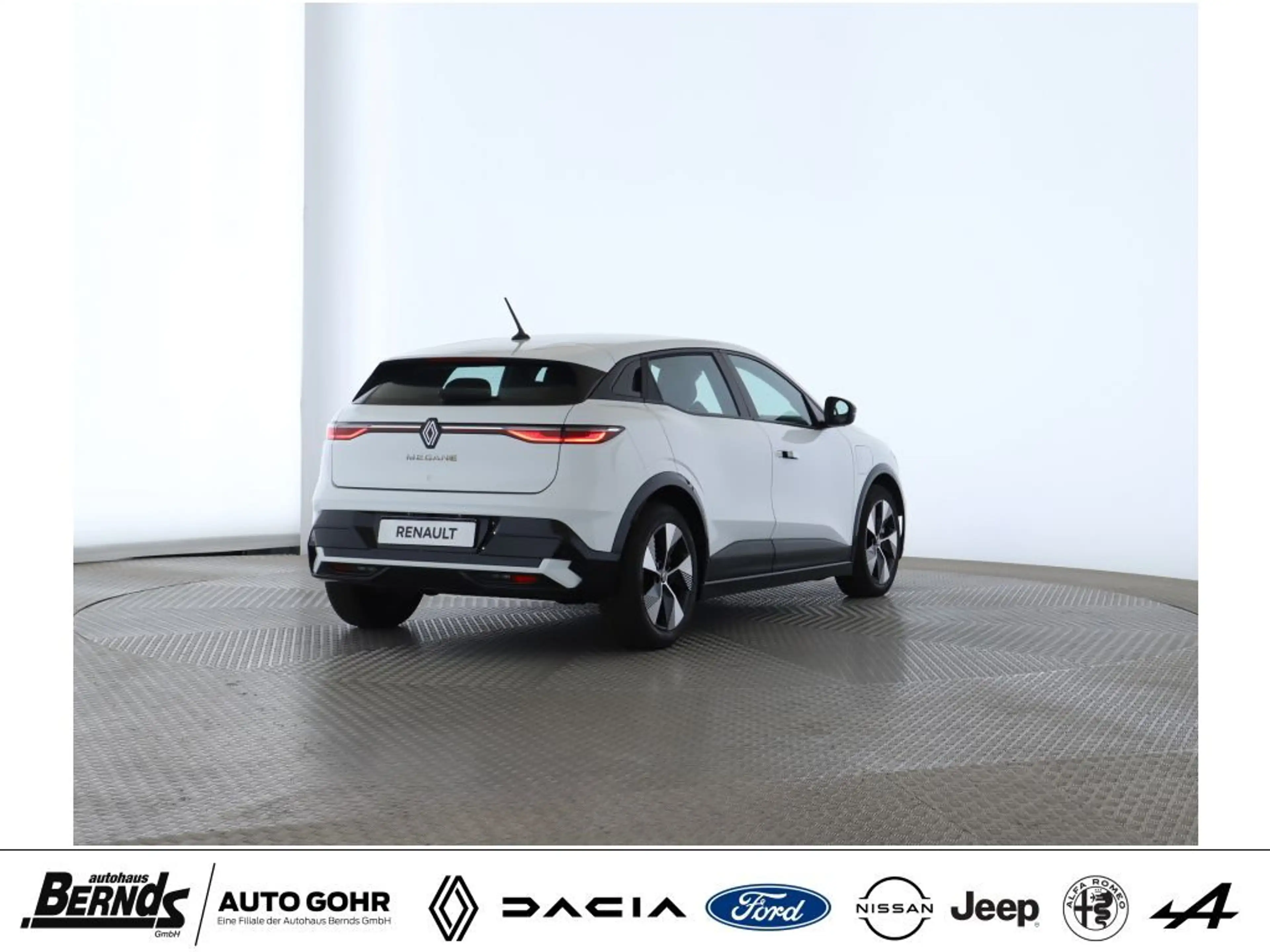 Renault Megane E-Tech EV40 130hp boost charge Equilibre KLIMA  R-KAMERA — photo 8