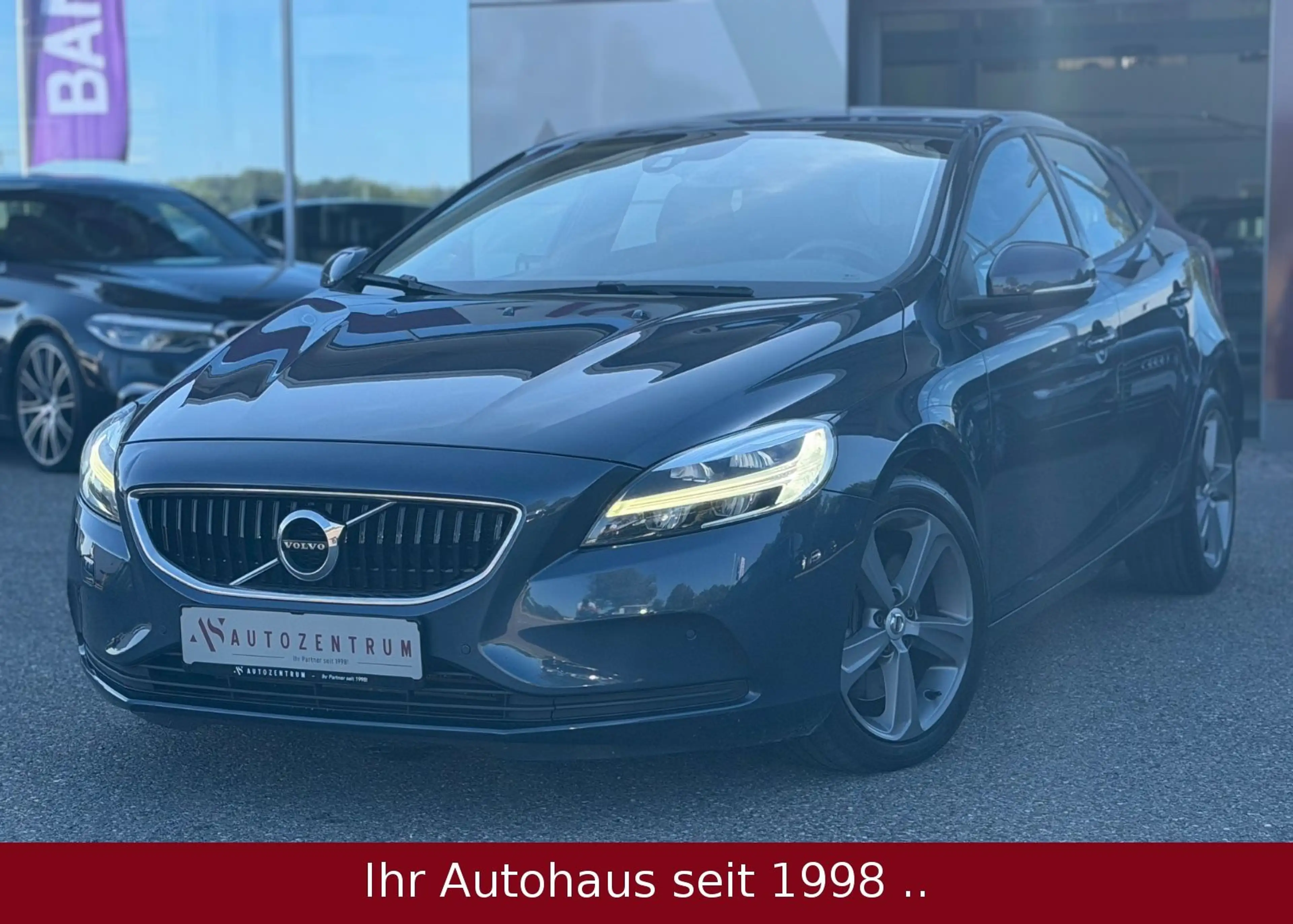 Volvo V40 D3 2.0 Momentum Automatik *LED/KAMERA/SENUS*