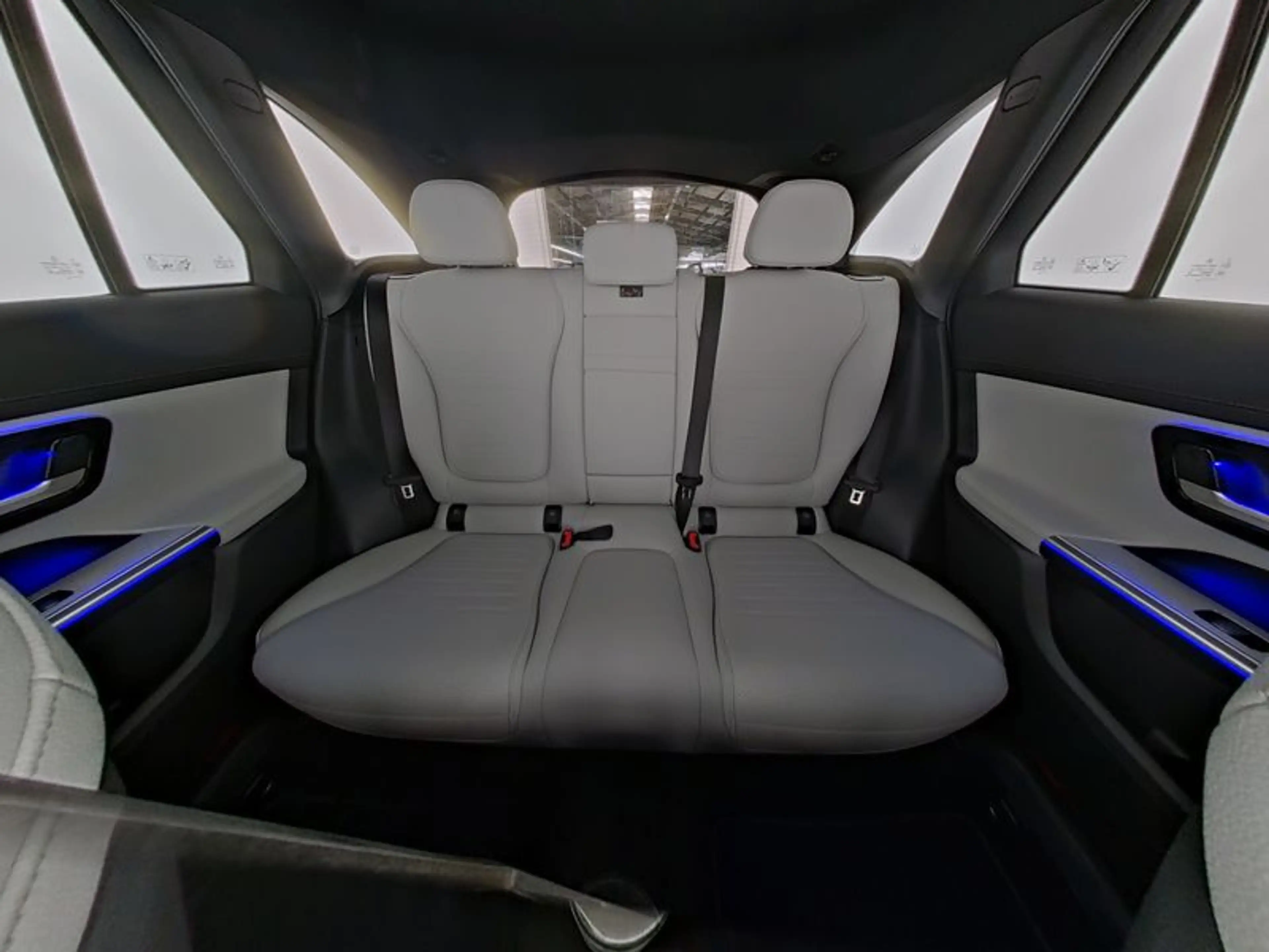 Mercedes-Benz GLC 300 e 4M AMG/Edition/Pano/AHK/Fahrassist+/20 — photo 10