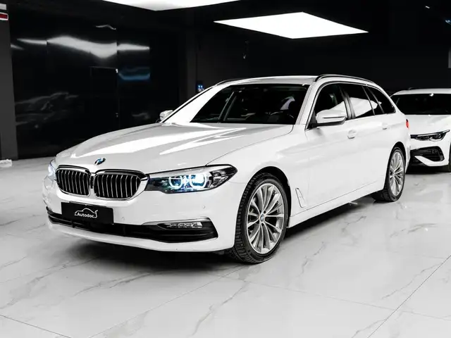 BMW 520 G31 520d Luxury auto TAGLIANDI BMW BIANCO PERLA