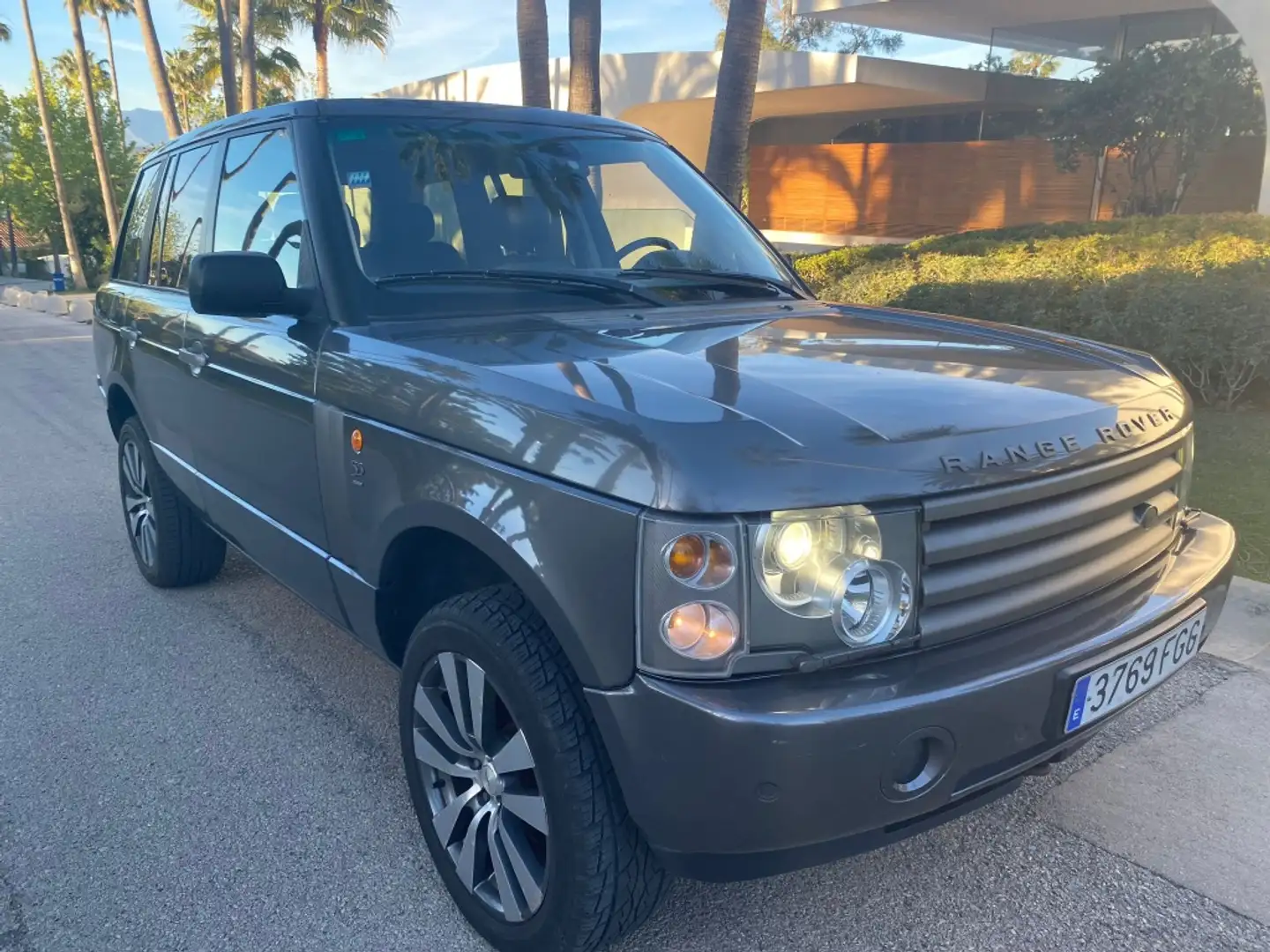 Land Rover Range Rover 3.0Td6 HSE Aut. Сірий - 2