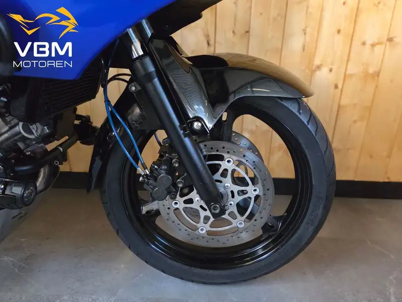 Suzuki V-Strom 650 - foto 7