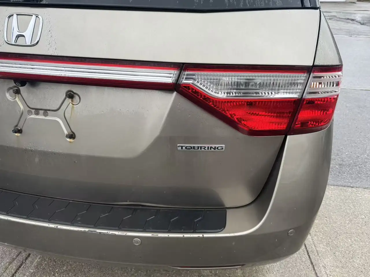 Honda Odyssey снимка Honda Odyssey
