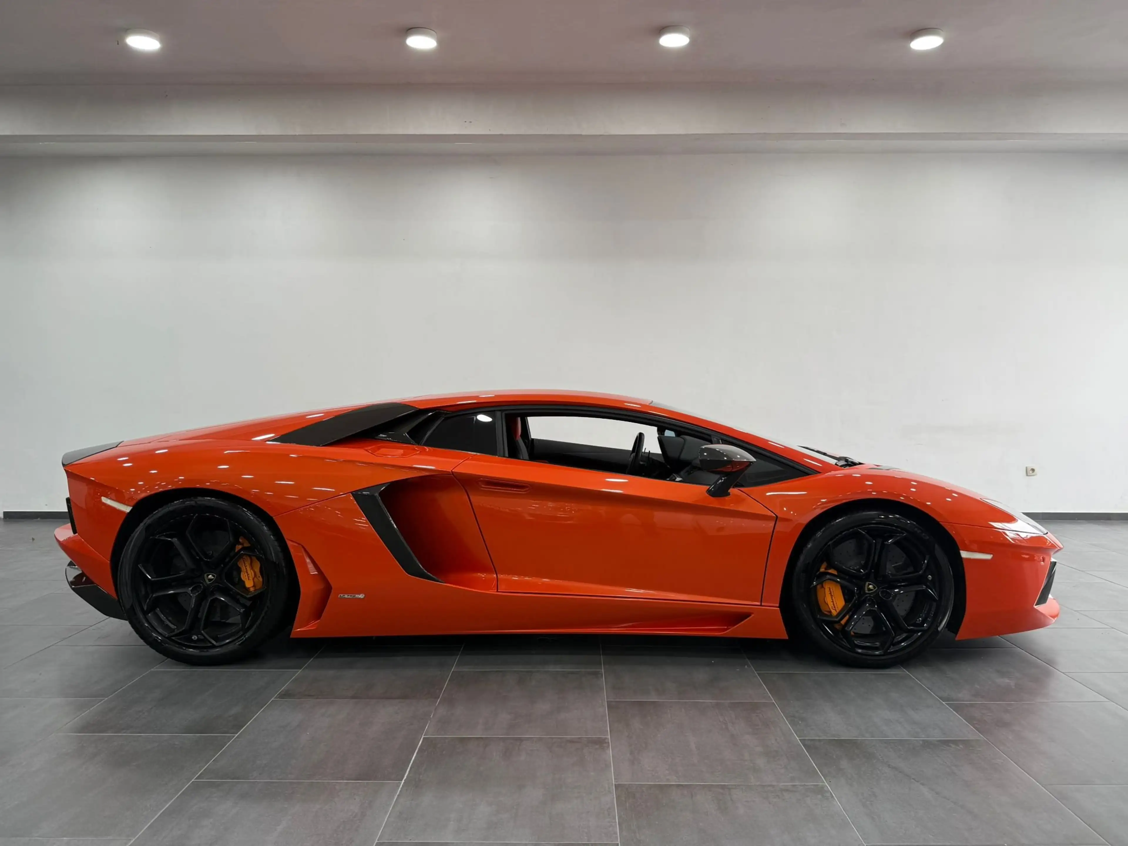 Lamborghini Aventador LP700-4 6.5V12 Full Full Carbon Lift Full Service — photo 3