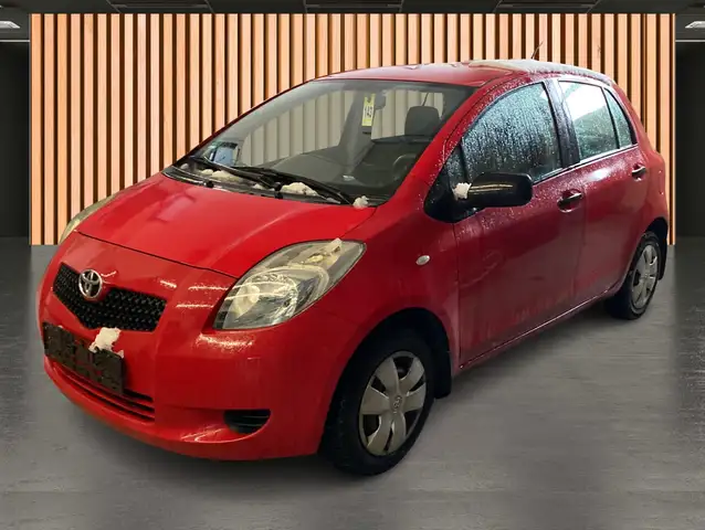 Toyota Yaris view 2