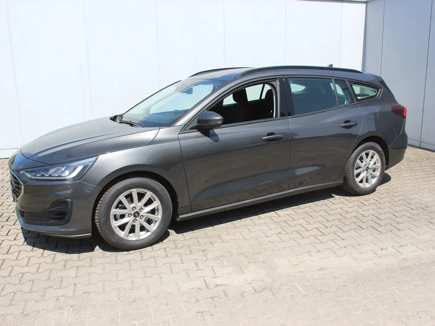 Ford Focus Cool & Connect 1,5 EcoBlue Start/Stopp Grigio - 2