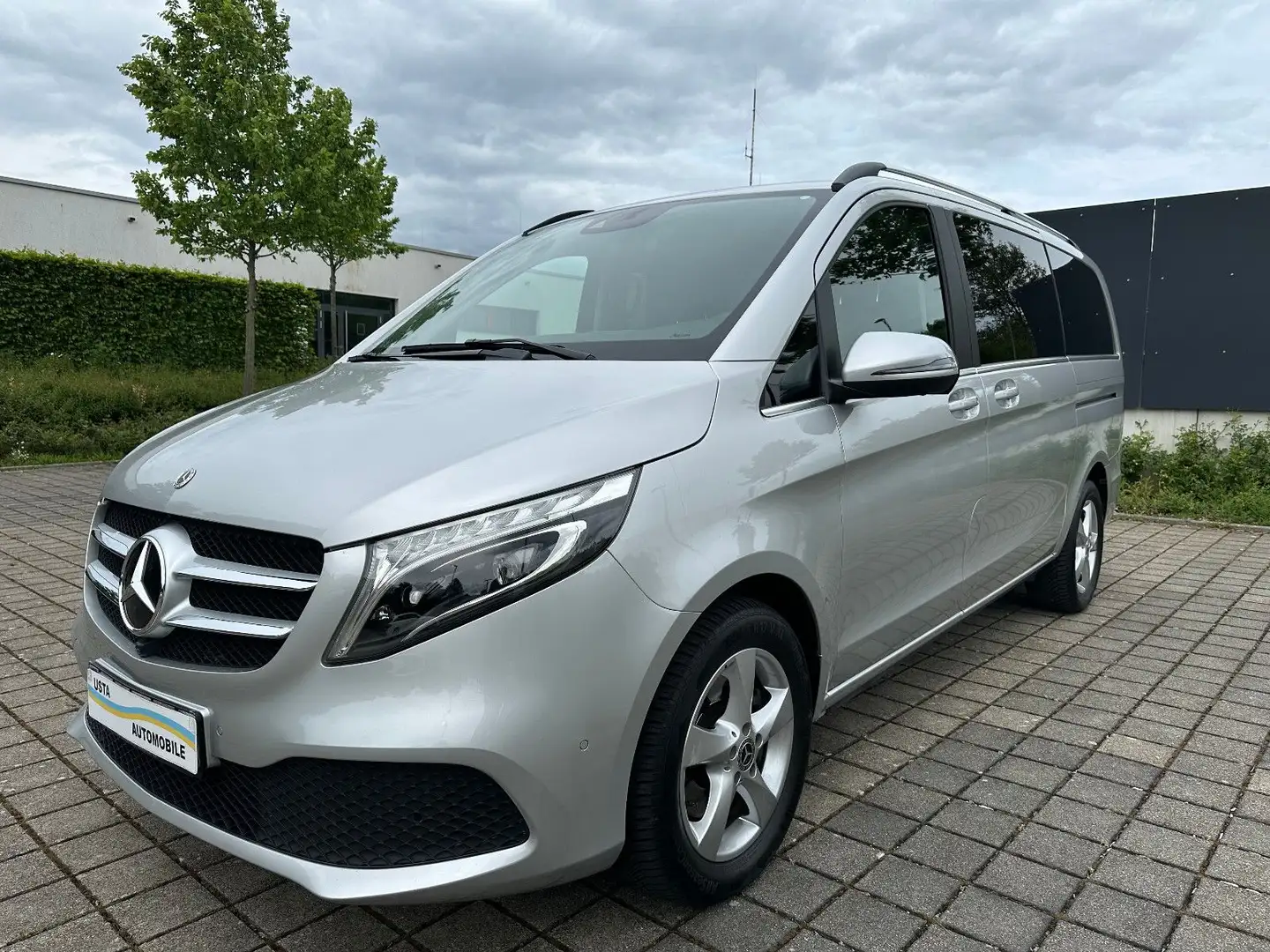 Mercedes-Benz V 300 AVANTGARDE EDITION 4MATIC /360°Kamer/Mem/B Argent - 1