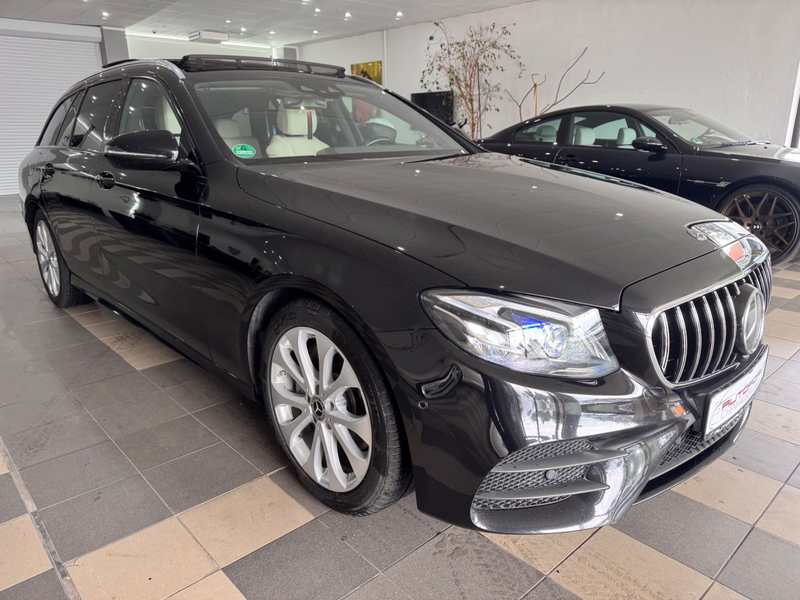 Mercedes-Benz E 220 d T  Amg Line — photo 6
