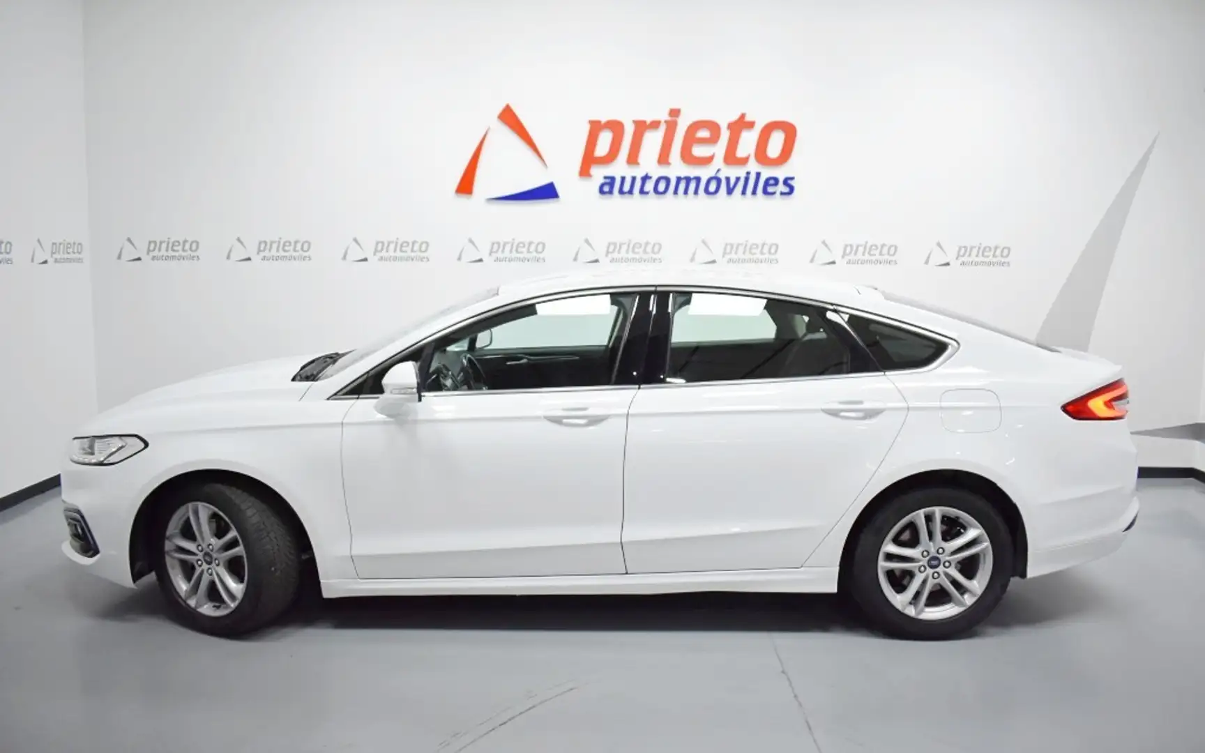 Ford Mondeo 2.0TDCI Titanium PowerShift 150 Blanc - 2