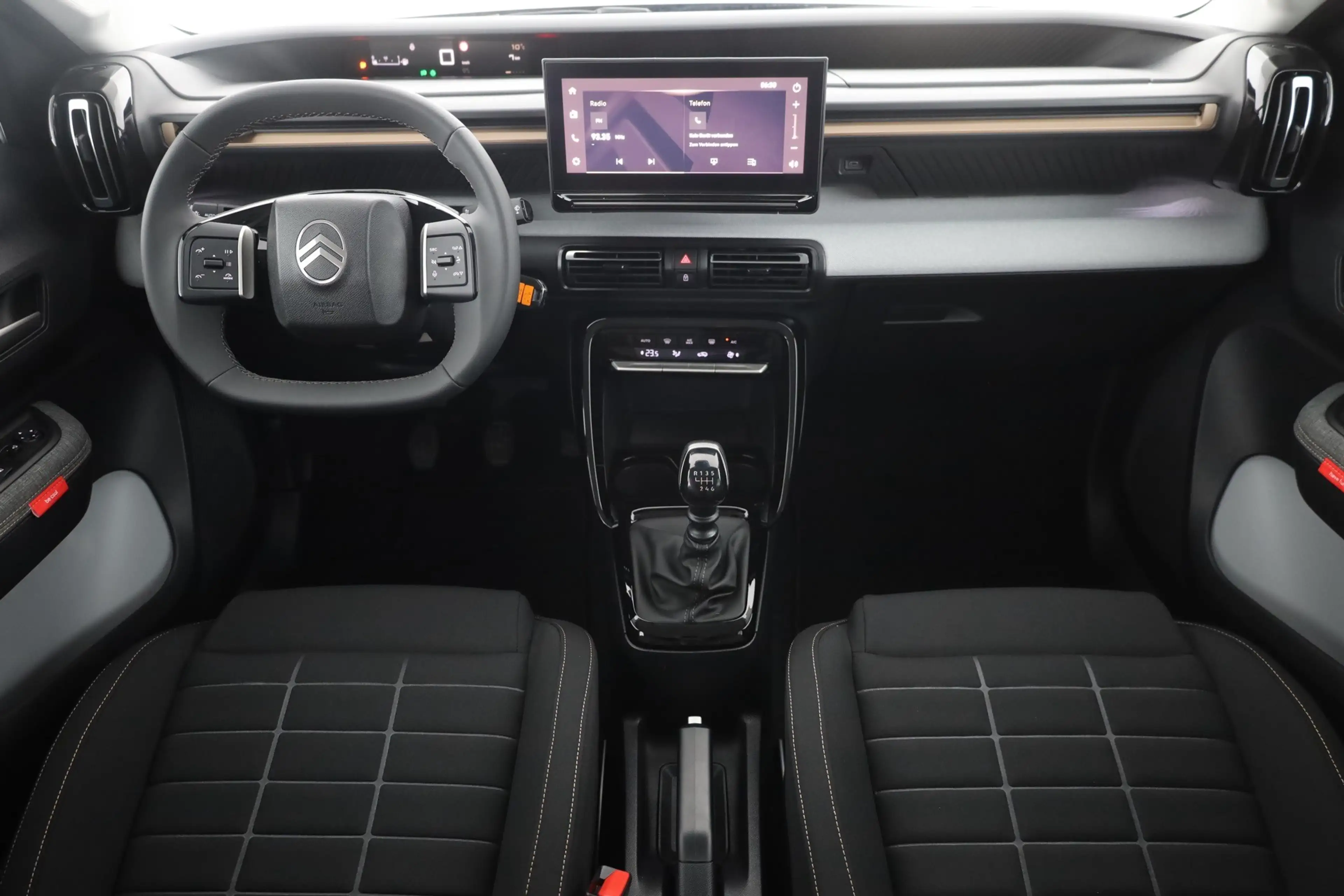 Citroen C3 Aircross 1.2 PureTech 100 LED Kamera Tempomat — photo 9