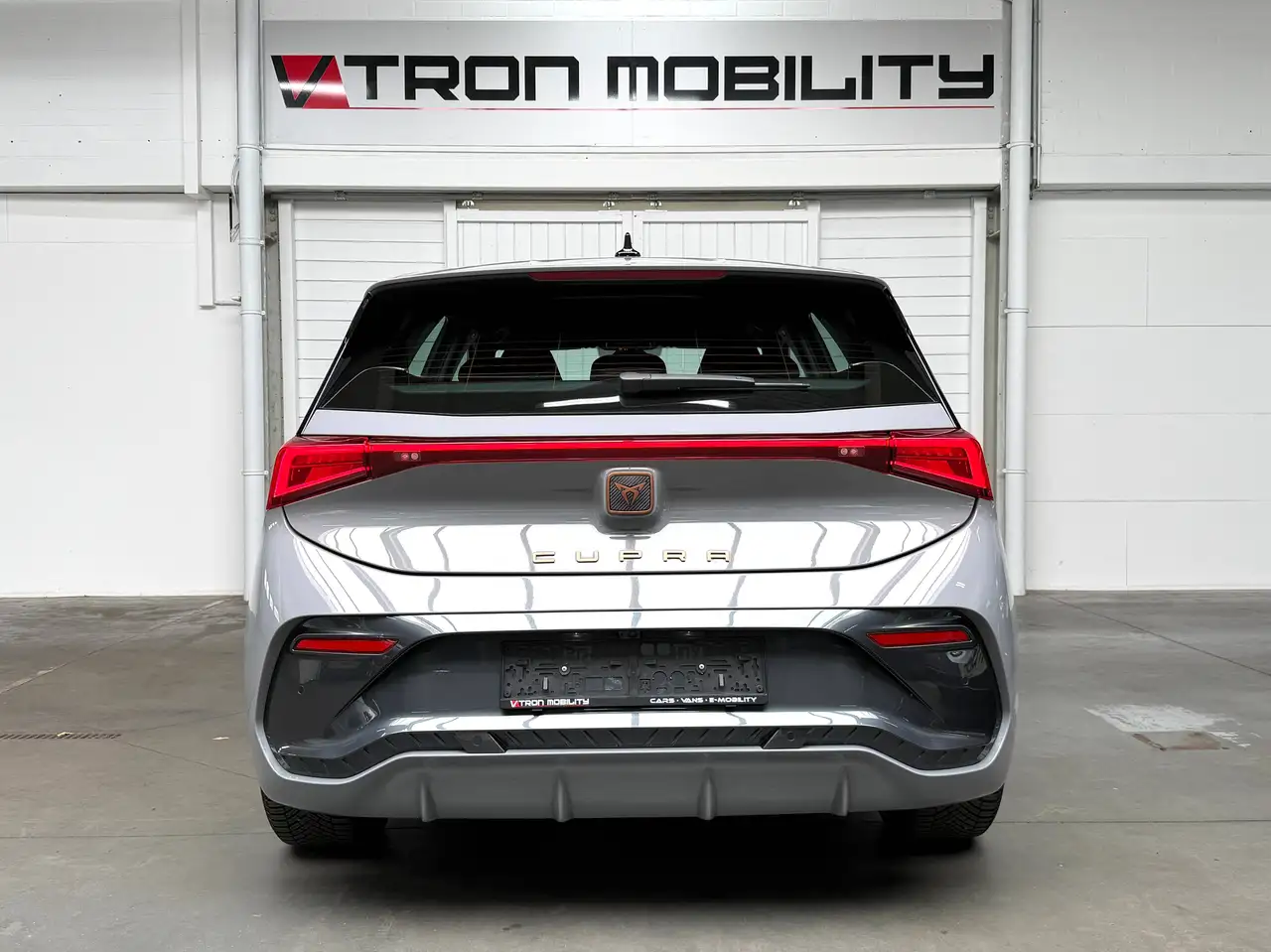 Cupra Born 60/63kWh eBoost 170KW SOH100% 360°CAMERA*CARPLAY*DAB*NAVI*ACC*BLIS*LANE ASSIST*LED*AC2ZONE, миниатюра 5