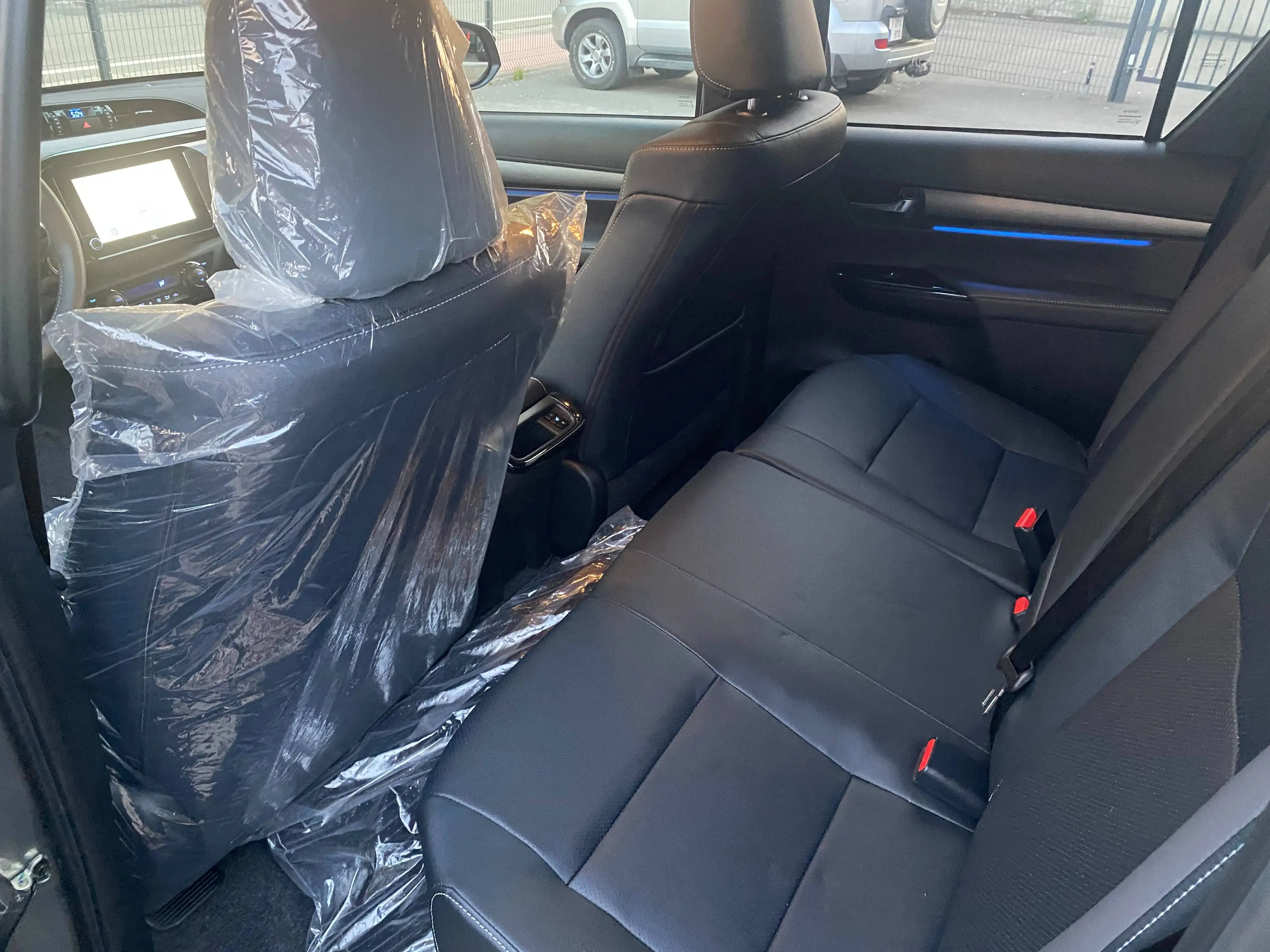 Toyota Hilux 2.8 D-4D 4WD Invincible — photo 5