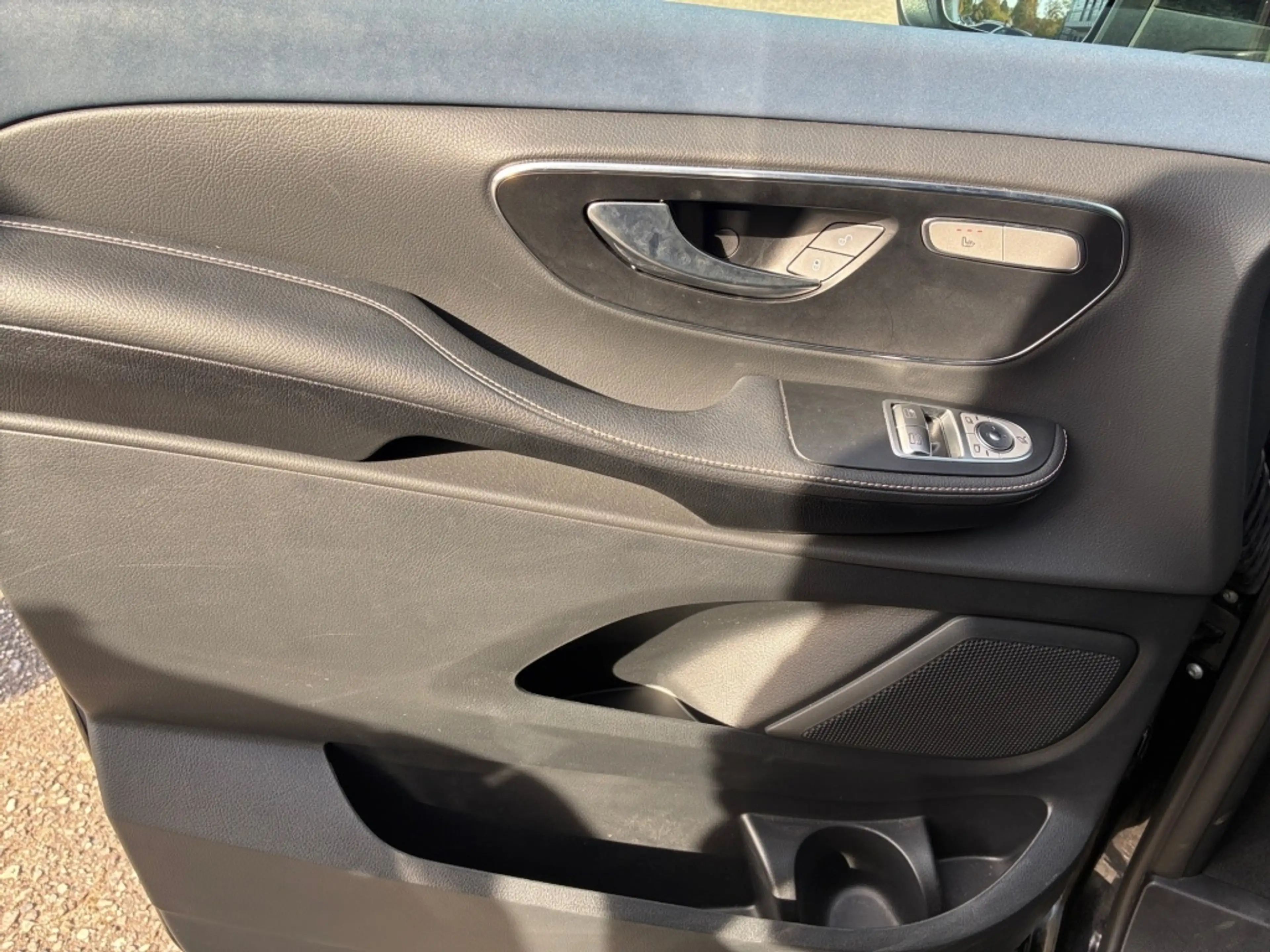 Mercedes-Benz EQV 300 lang elektr.Heck+Schiebetür+LED+Carplay — photo 4