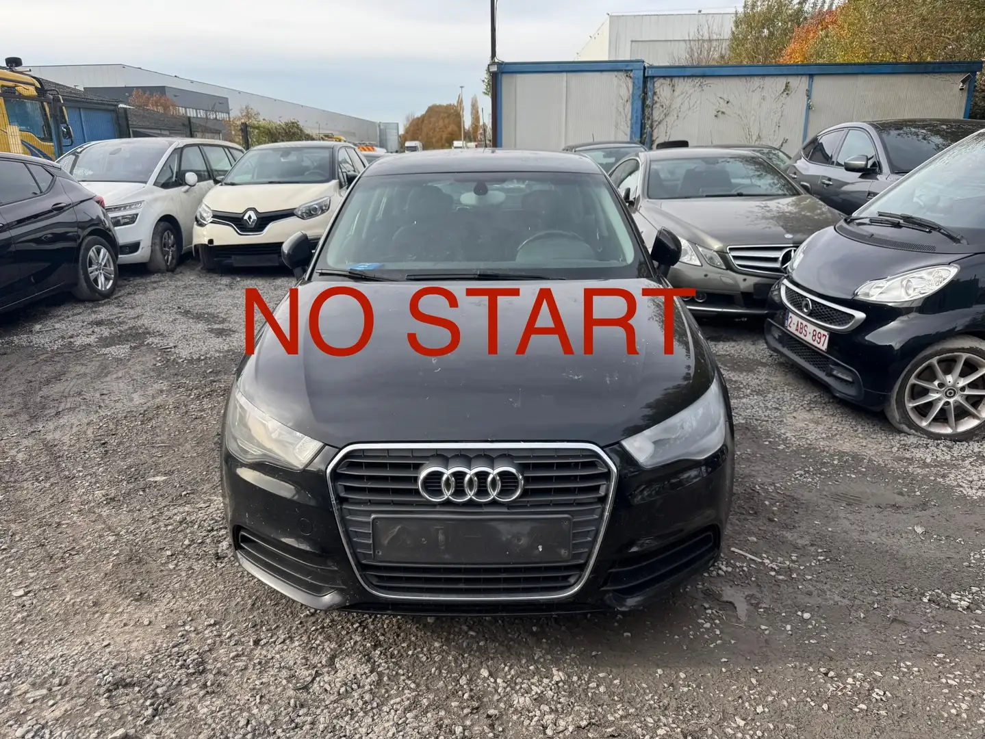 Audi A1 A1 Sportback 1.6 TDi Attraction Zwart - 1