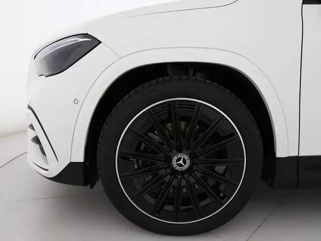 Mercedes-Benz Gla view 7