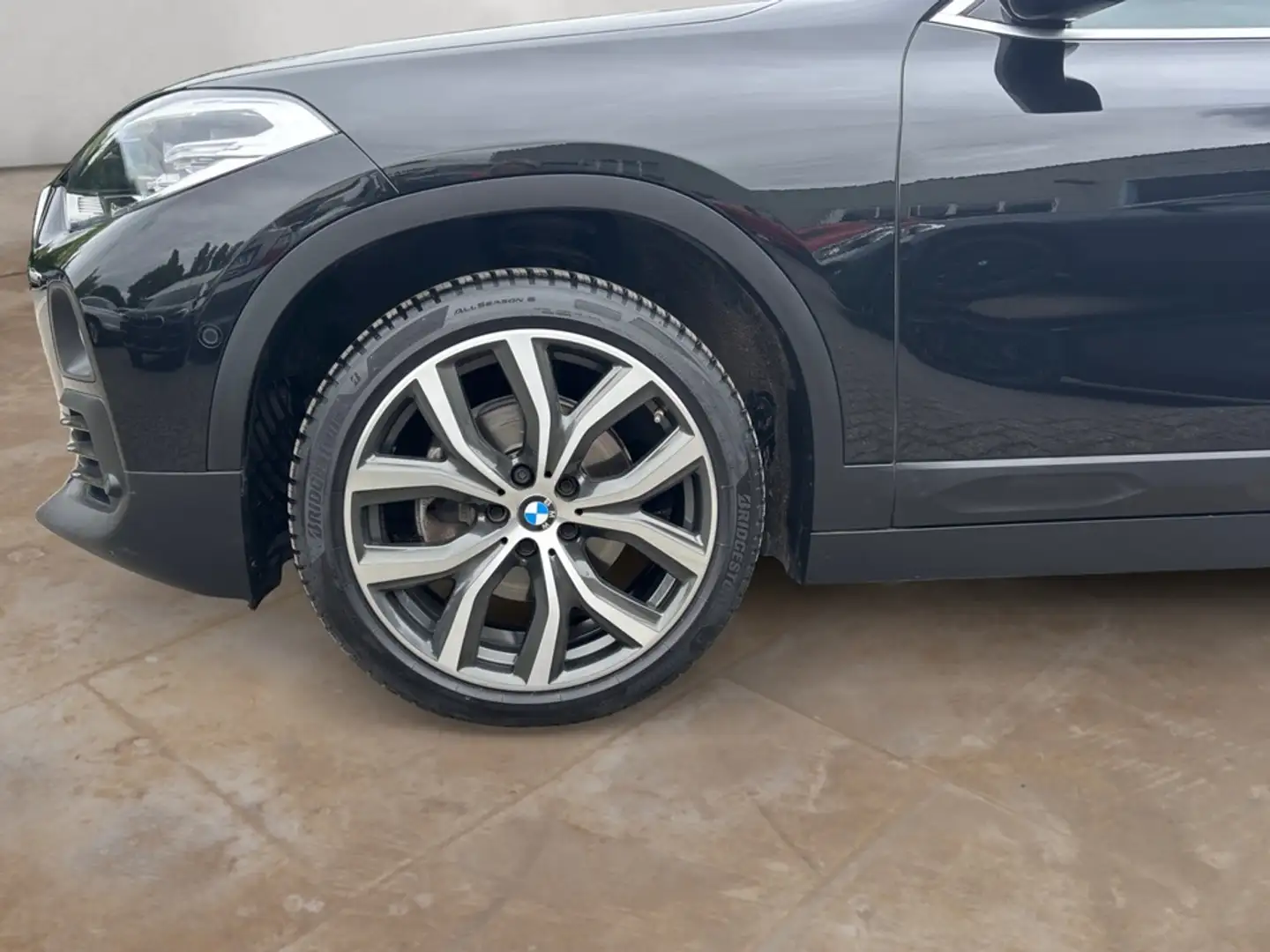 BMW X2 sDrive18i Aut. Advantage Plus + GARANTIE Noir - 2
