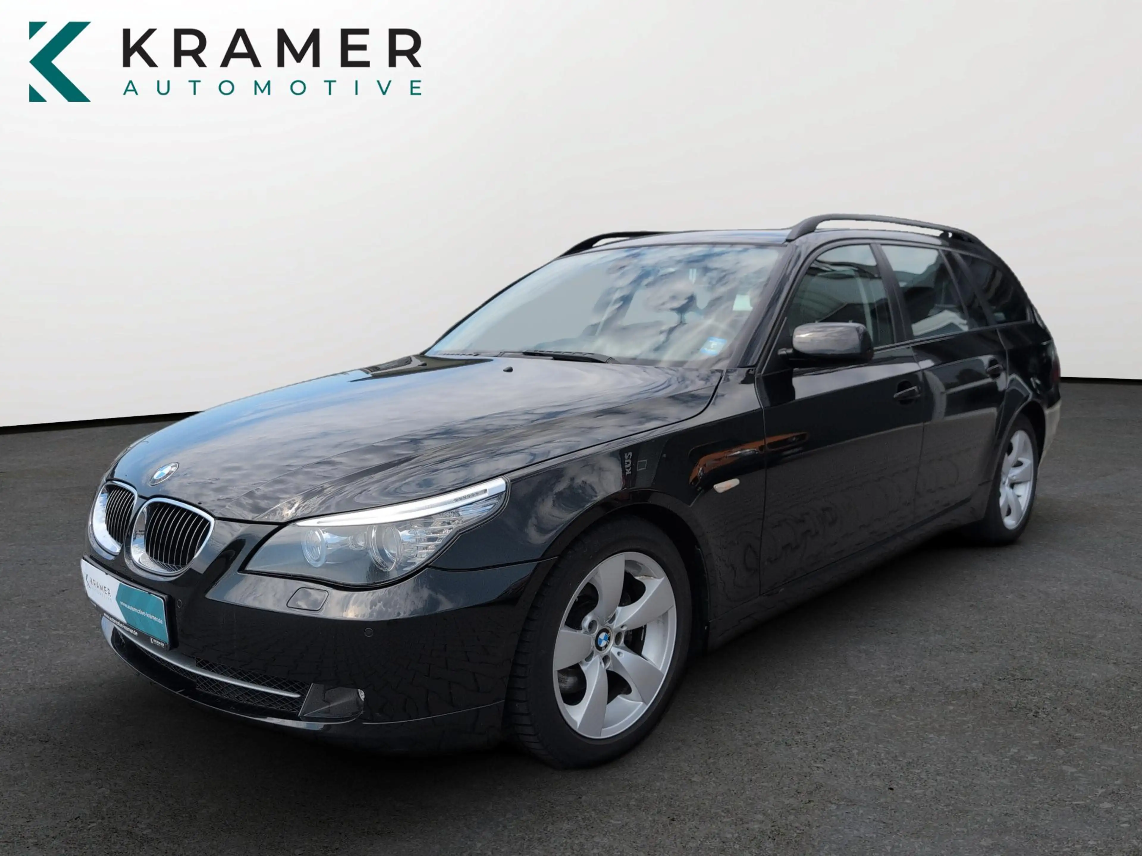 BMW 525 i Aut. Tour. NAVI+LEDER+XENON+AHK+PANO+TOP!! — photo 2