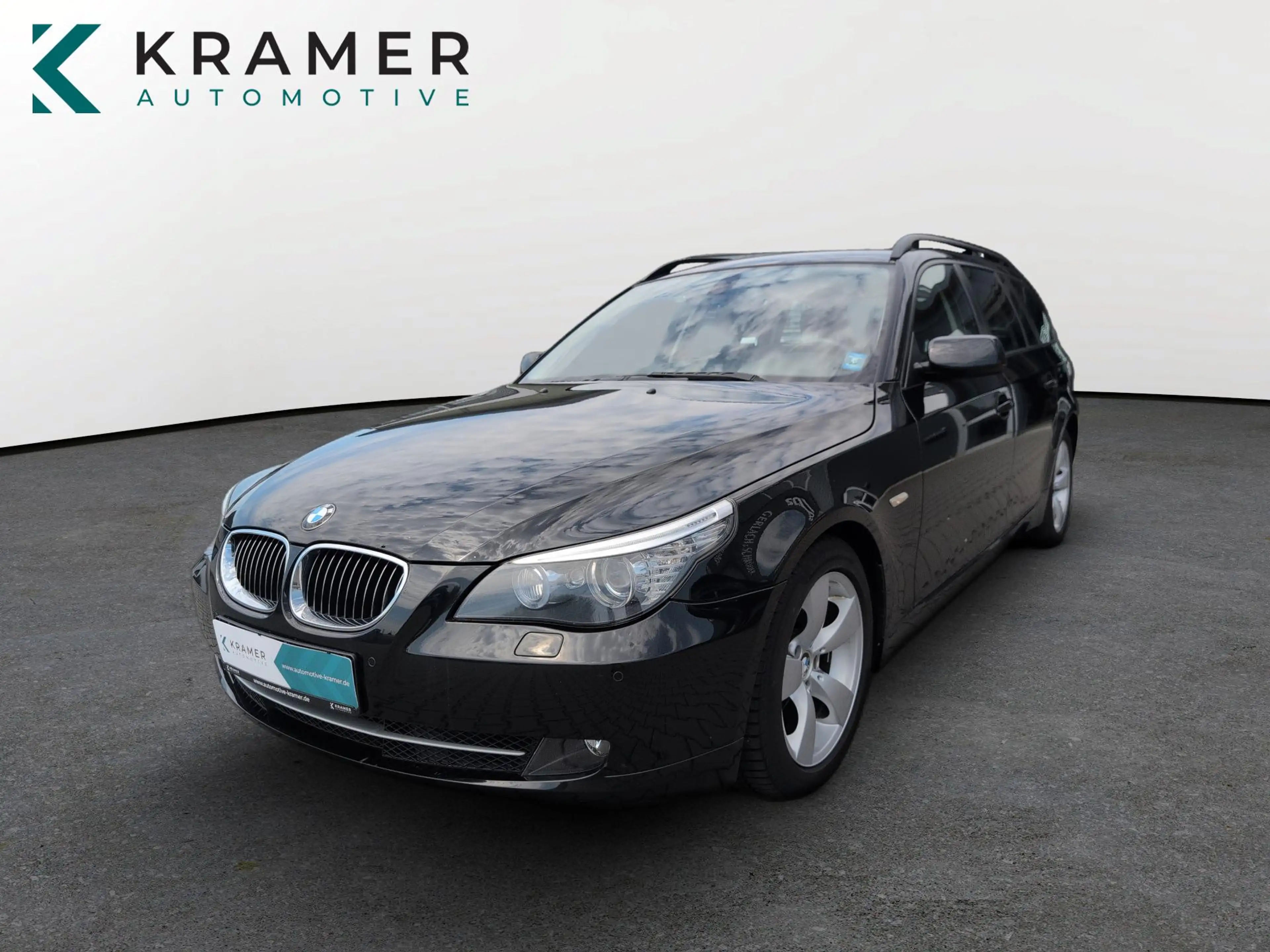 BMW 525 i Aut. Tour. NAVI+LEDER+XENON+AHK+PANO+TOP!!