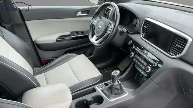 Kia Sportage view 5