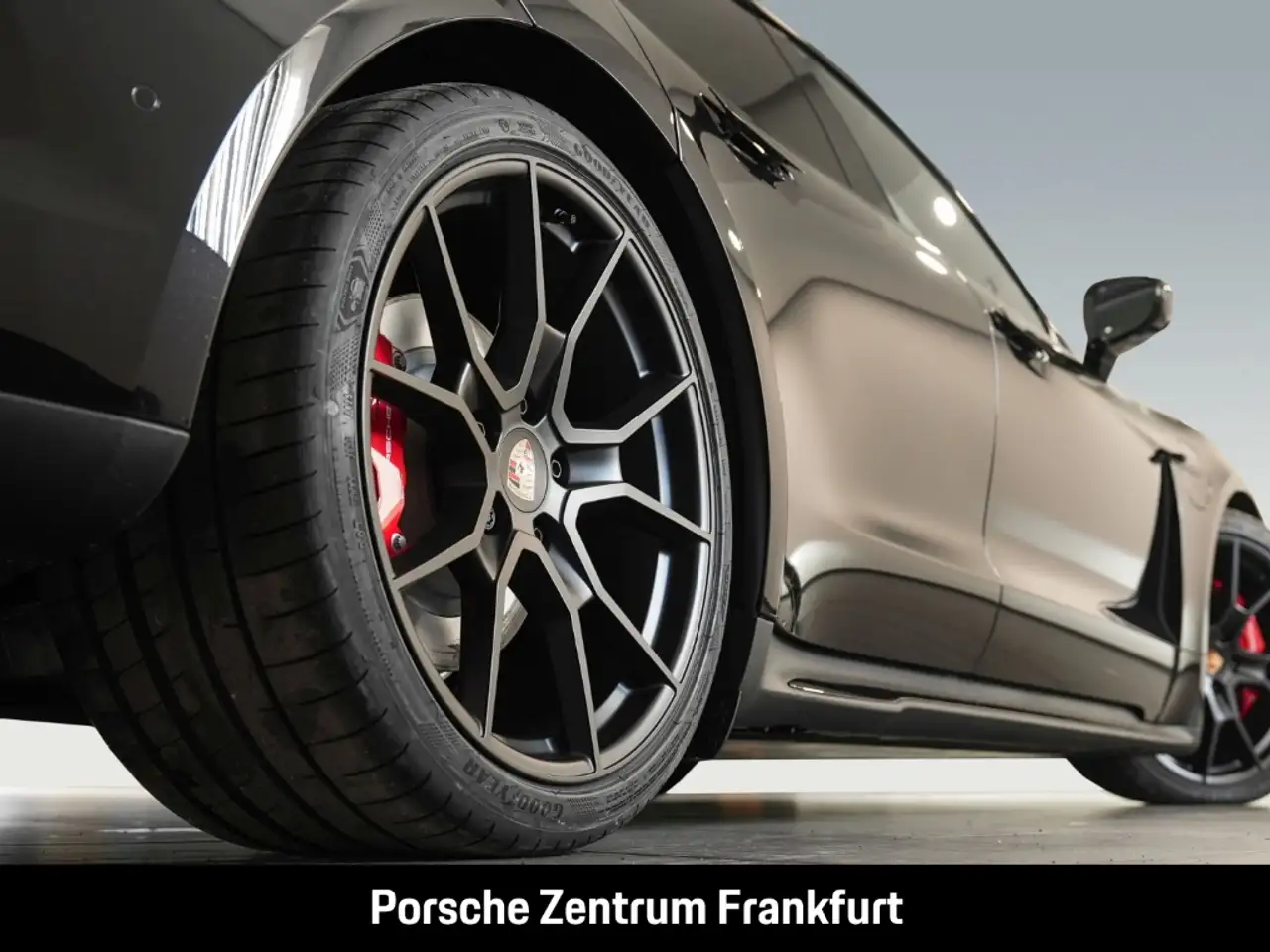 Porsche Taycan 4S Sport Turismo Black Edition InnoDrive 6
