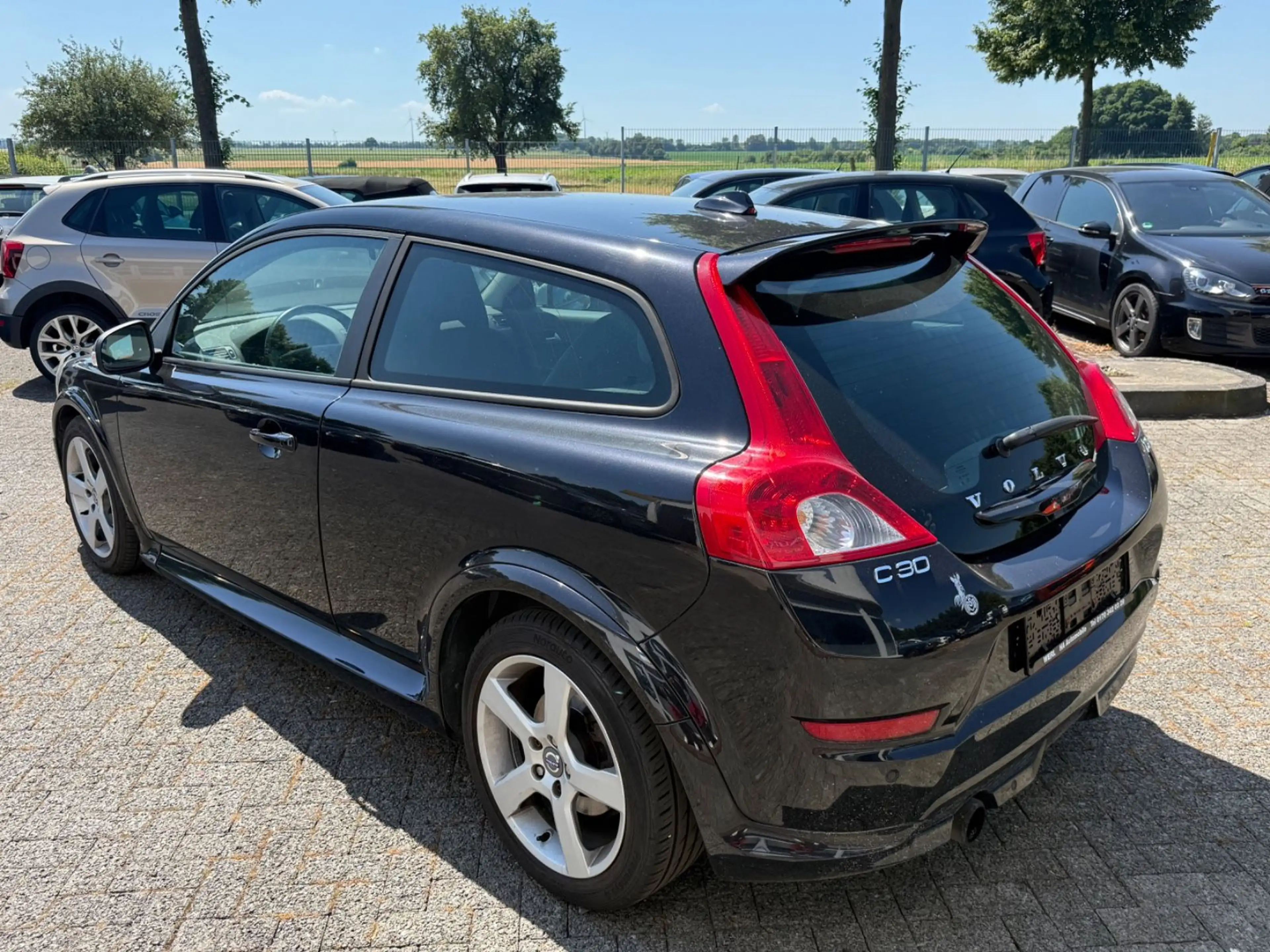Volvo C30 D2 Edition R-Design — photo 4