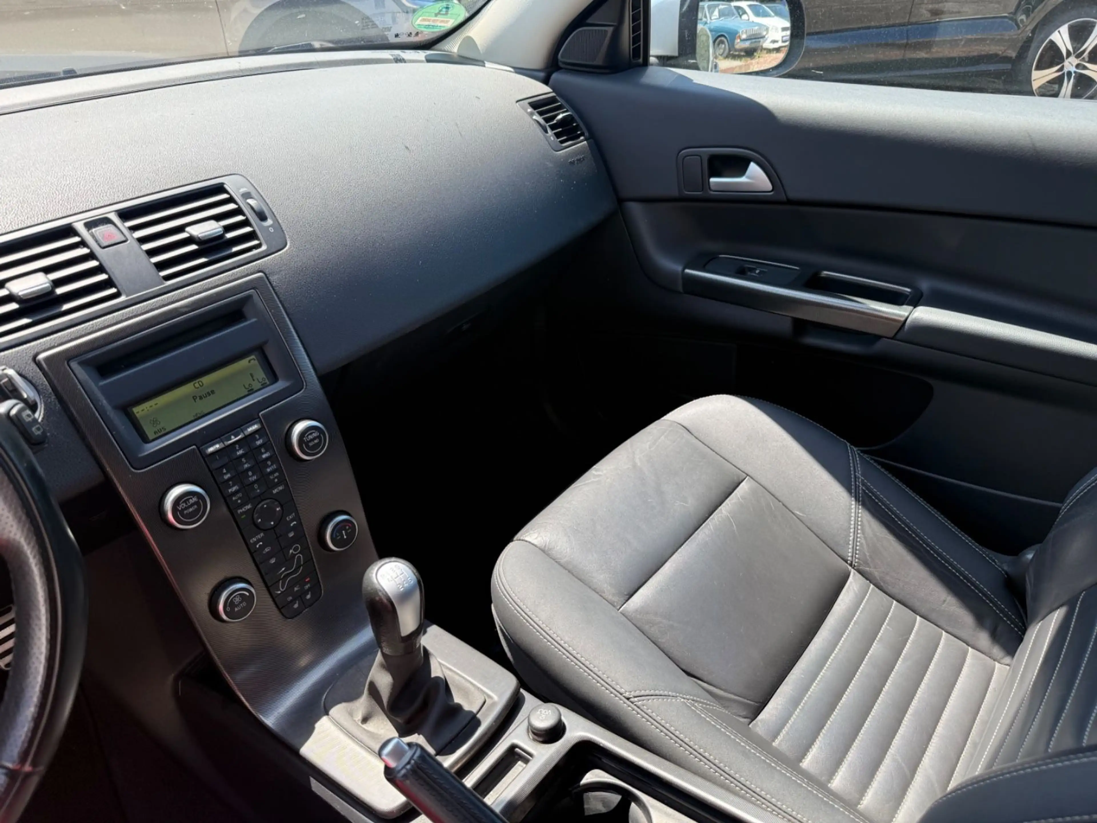 Volvo C30 D2 Edition R-Design — photo 9