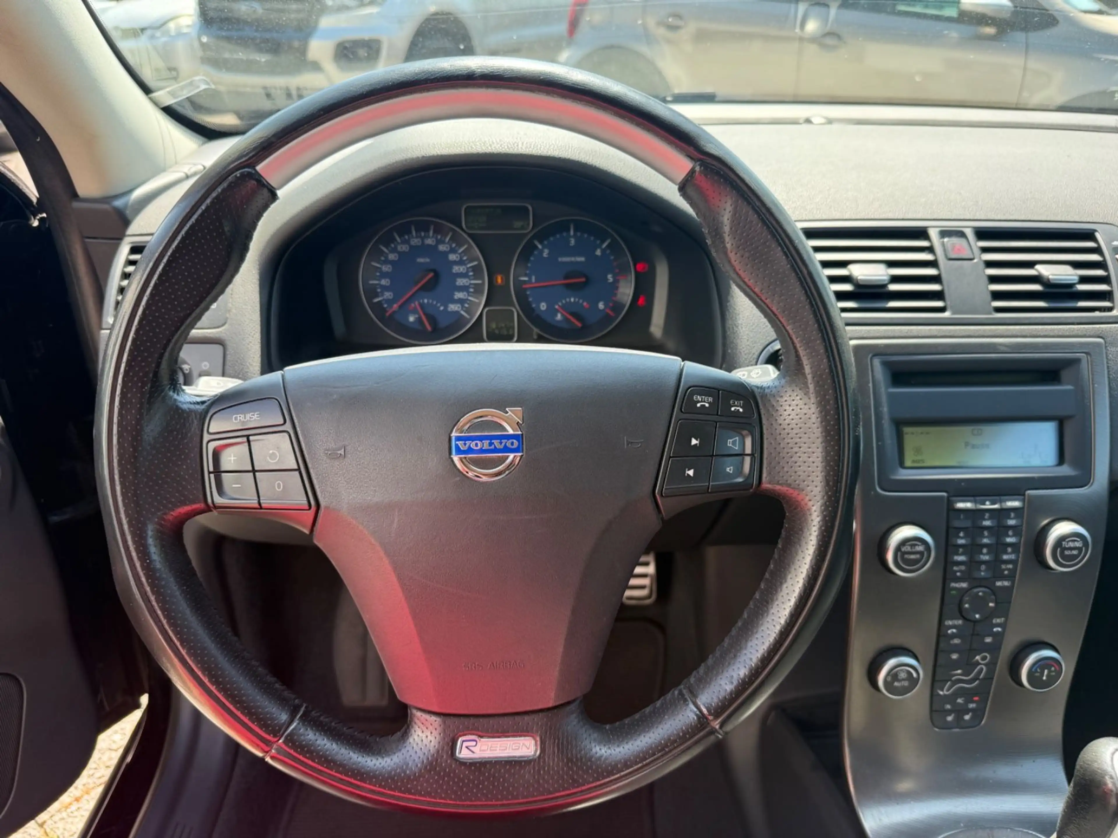 Volvo C30 D2 Edition R-Design — photo 8
