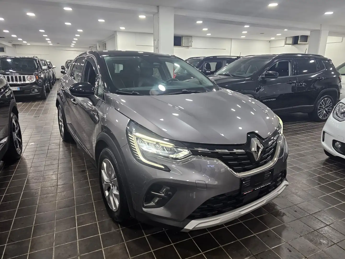Renault Captur INTENS ENERGY 1.0 TCE 101CV BENZ/GPL-UFF. ITALIANA Gris - 1