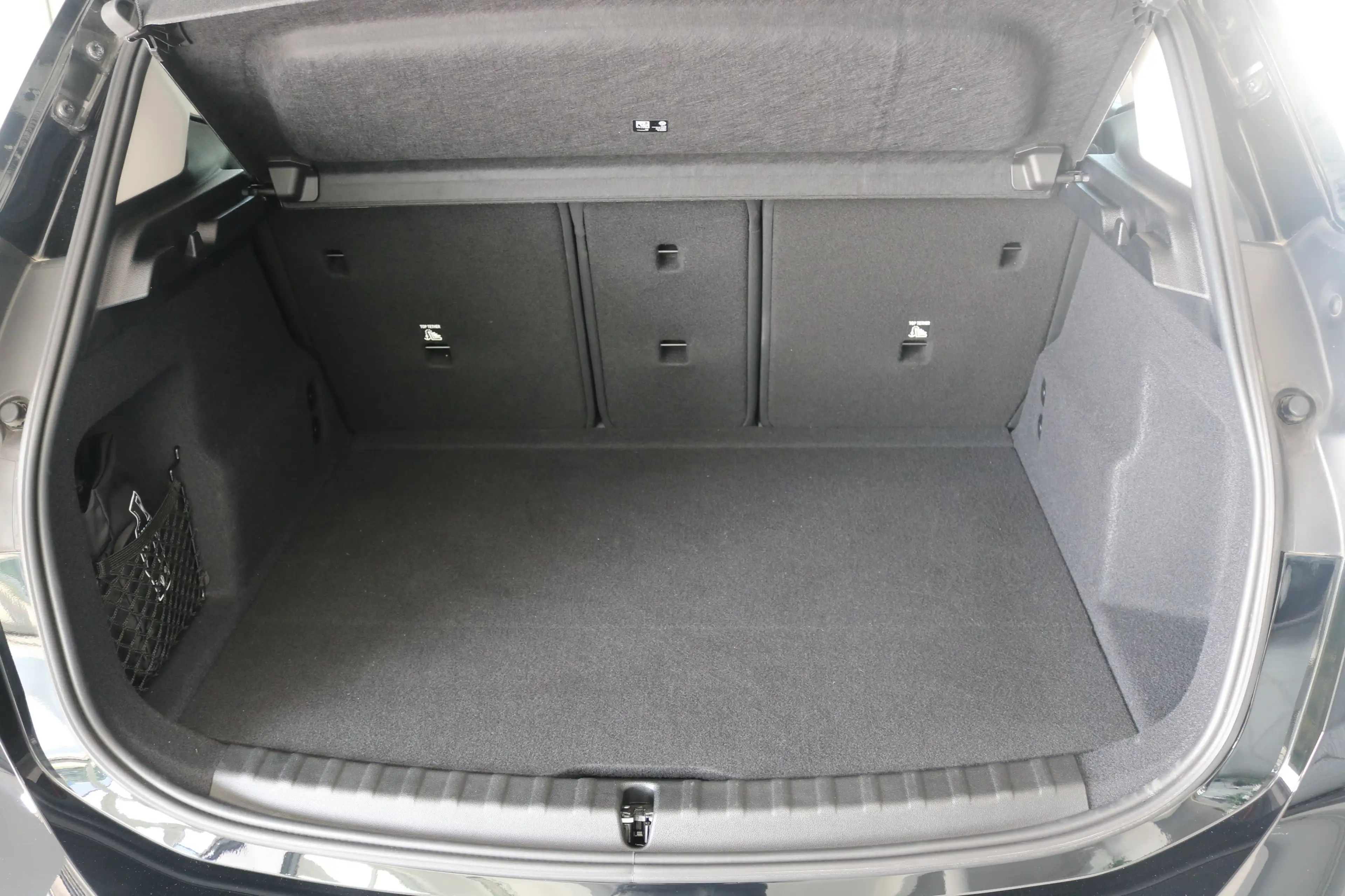 BMW 216 i Driv.-Park.-Assistent LED RFK Klimaaut. PDC — photo 12