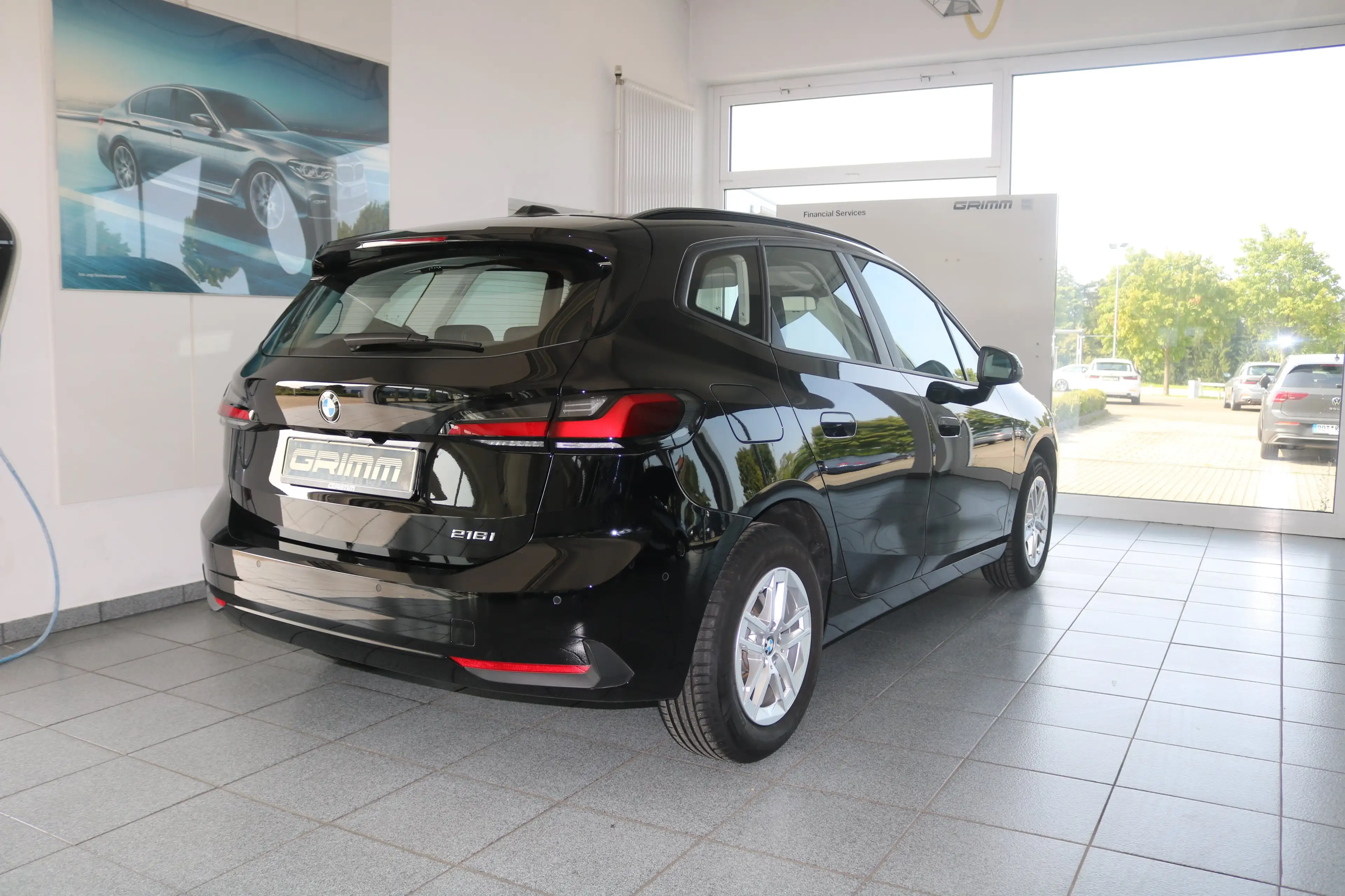 BMW 216 i Driv.-Park.-Assistent LED RFK Klimaaut. PDC — photo 7