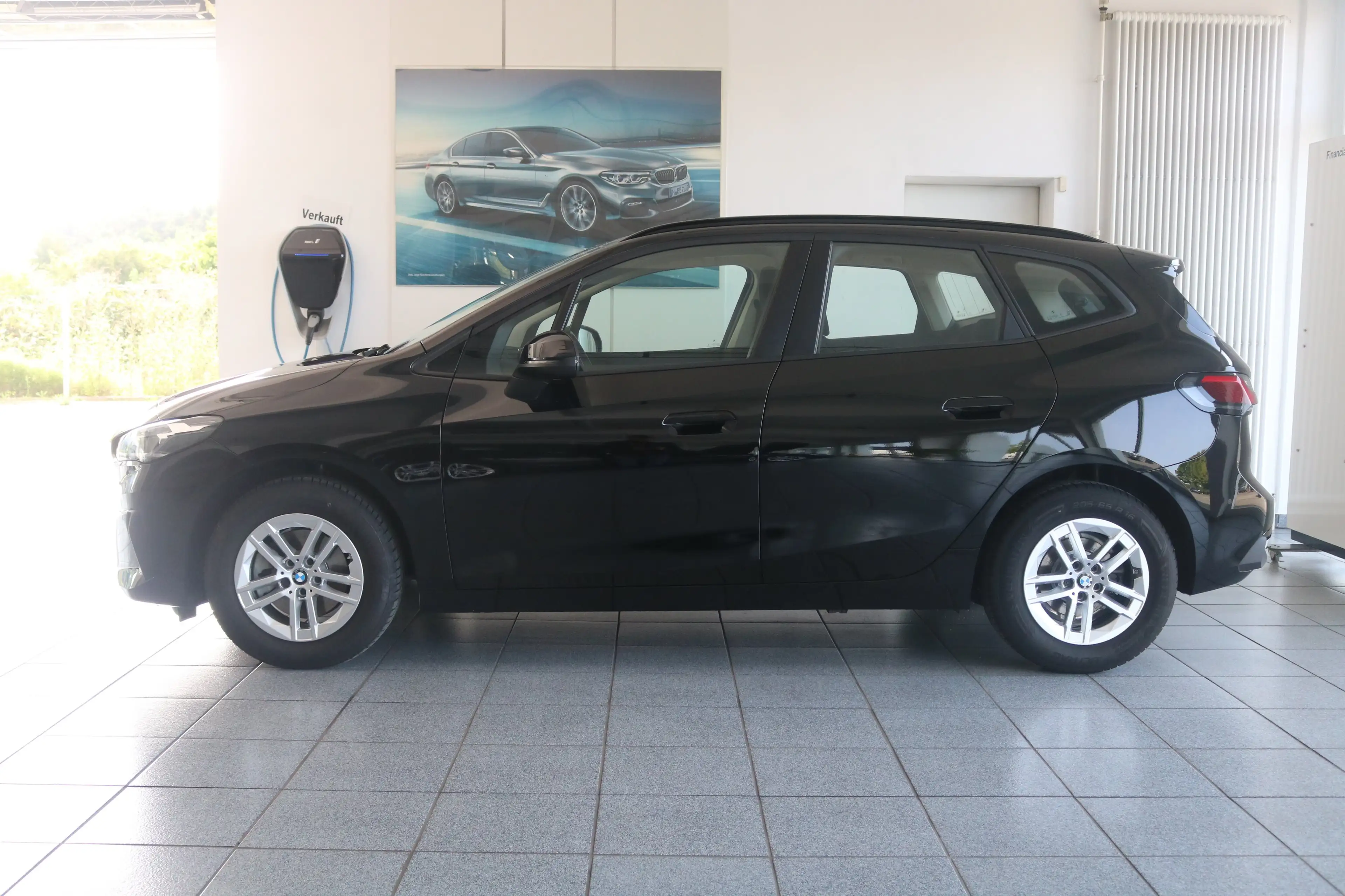 BMW 216 i Driv.-Park.-Assistent LED RFK Klimaaut. PDC — photo 4