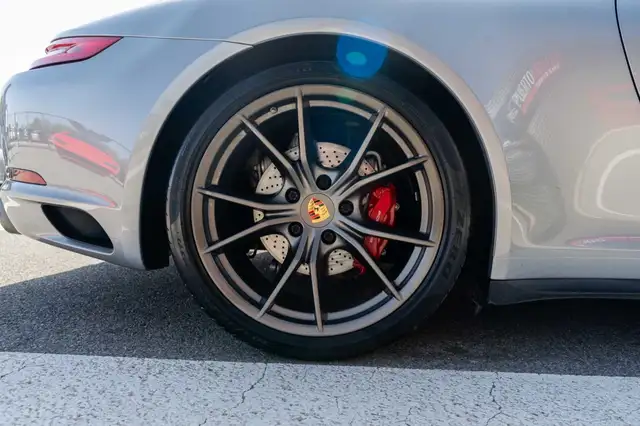 Porsche 991 view 26