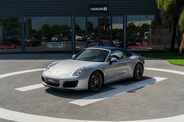 Porsche 991 view 5