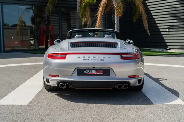Porsche 991 view 8