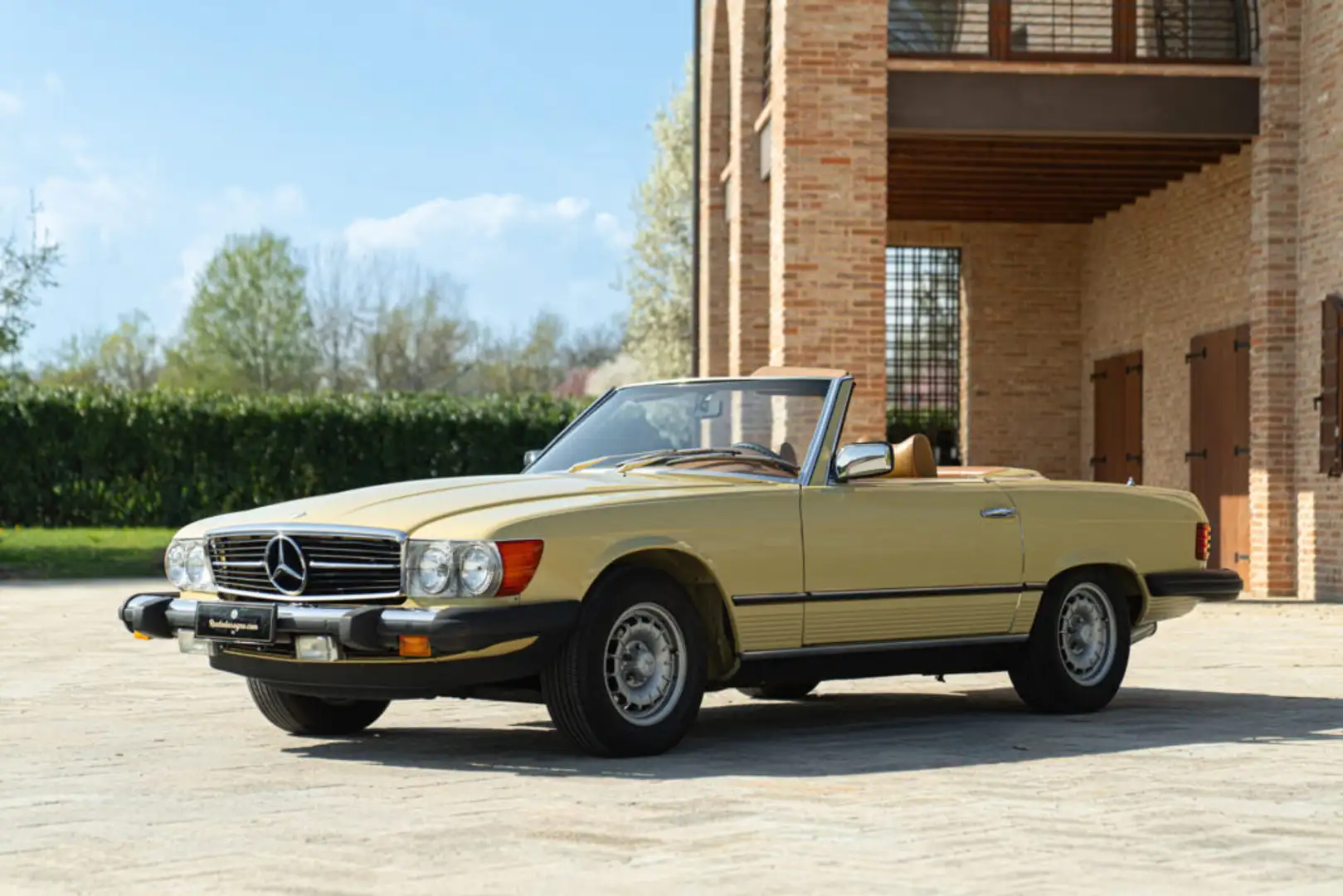 Mercedes-Benz SL 450 Amarillo - 1
