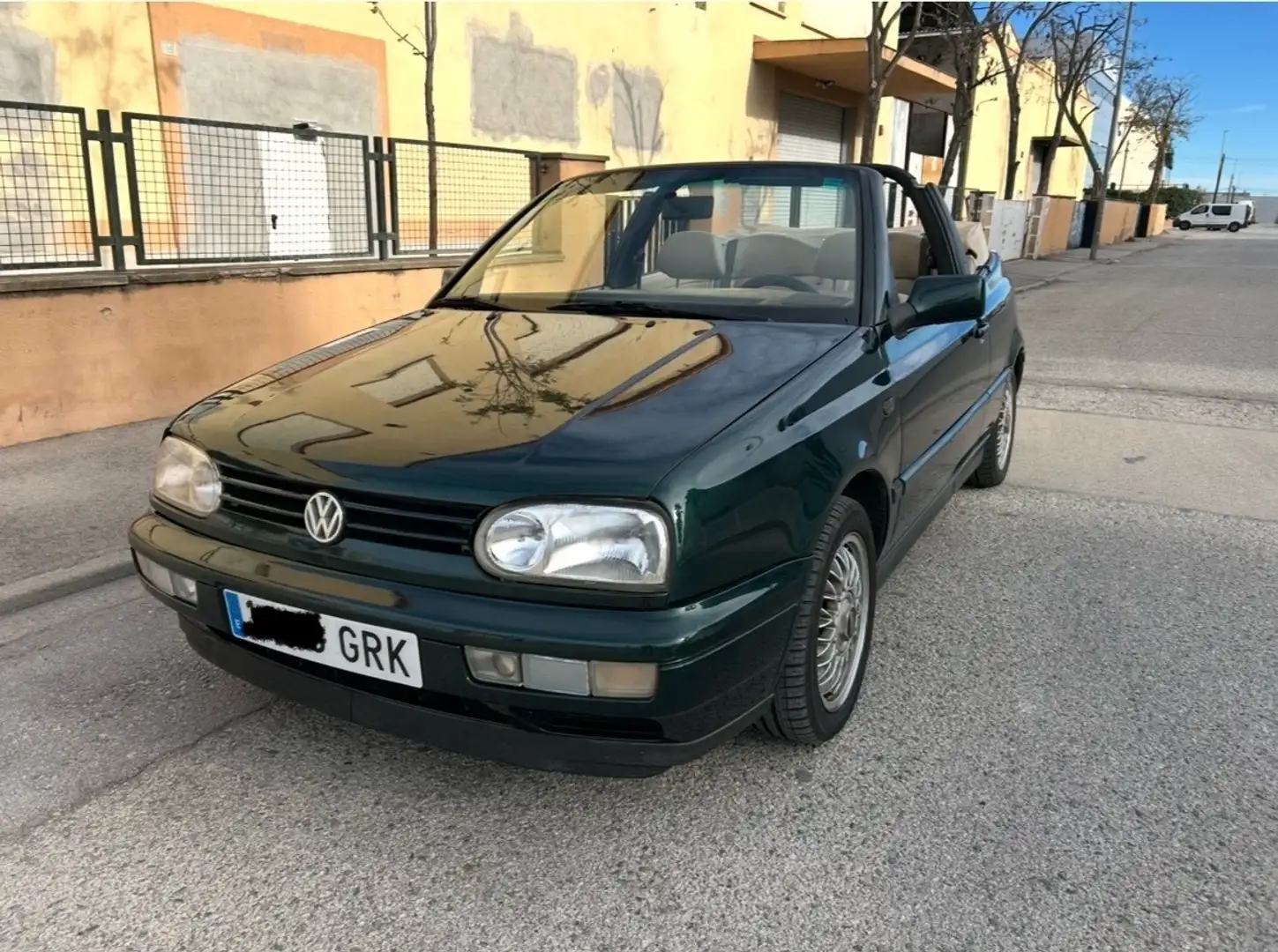 Volkswagen Golf Cabriolet 1.9 tdi 90 CV Classic Edition Zöld - 2