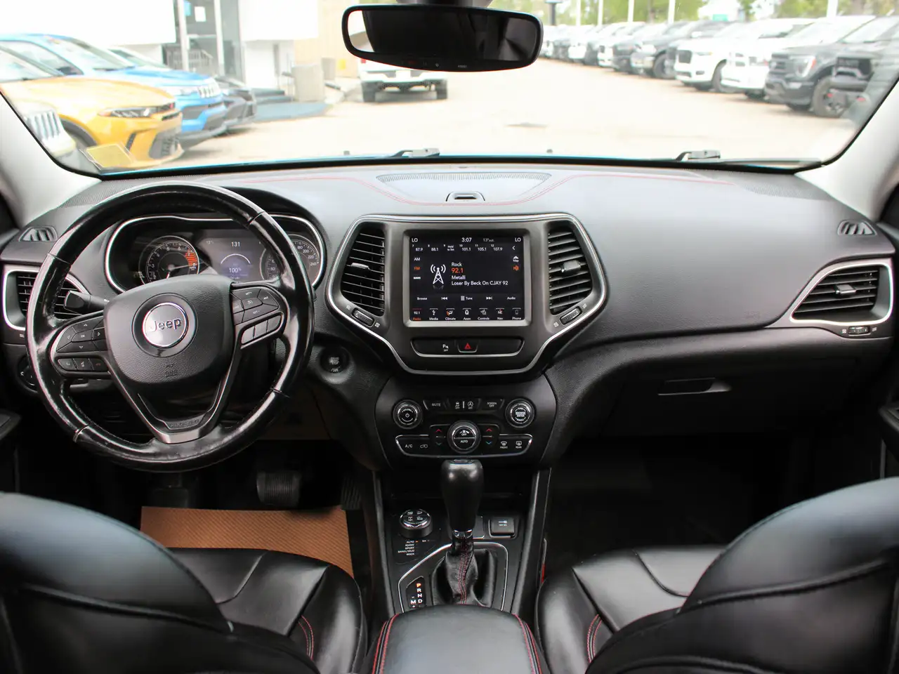 Jeep Cherokee photo Jeep Cherokee