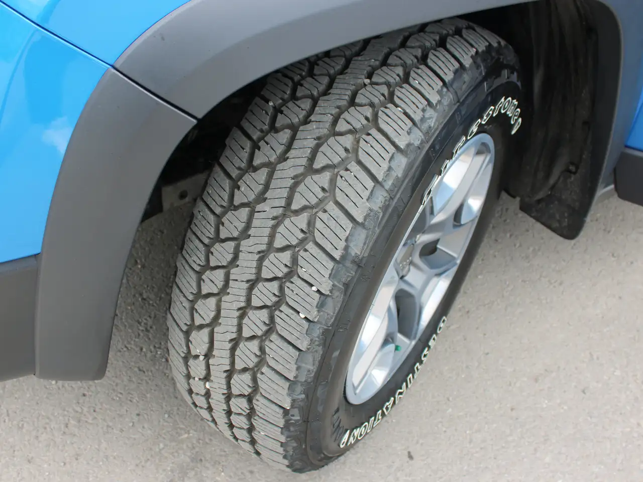 Jeep Cherokee photo Jeep Cherokee