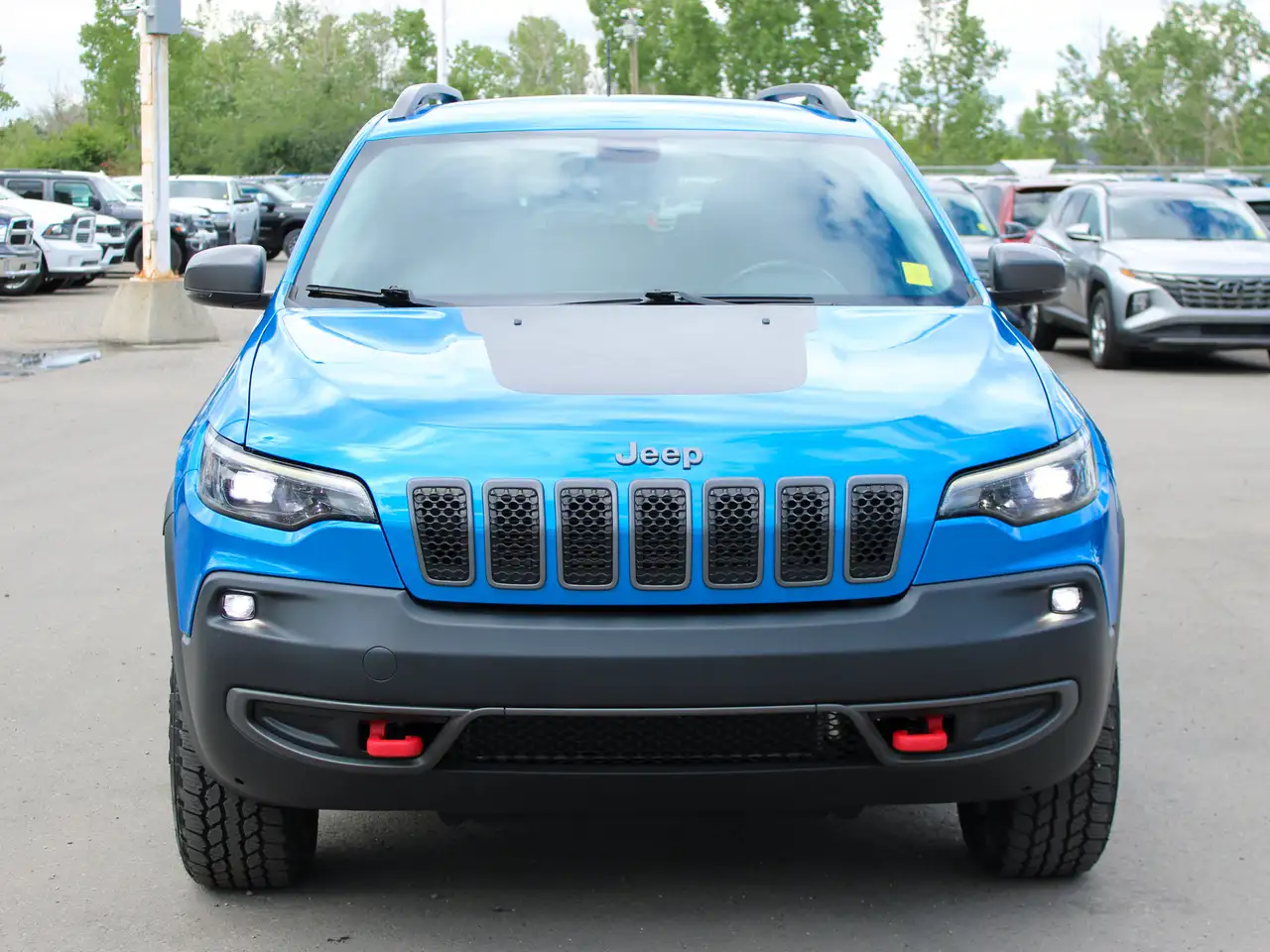 Jeep Cherokee photo Jeep Cherokee