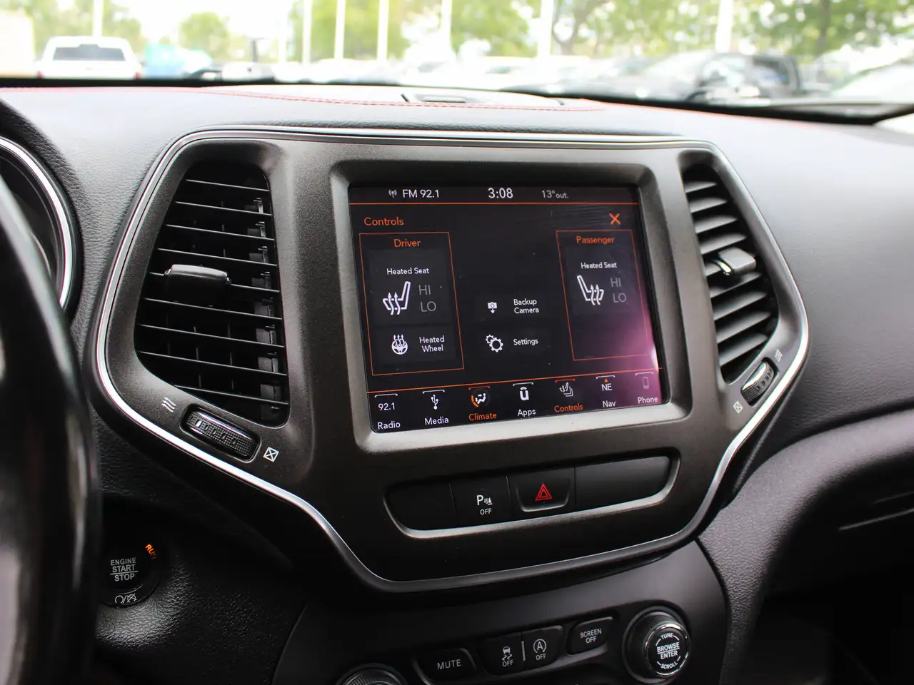 Jeep Cherokee photo Jeep Cherokee