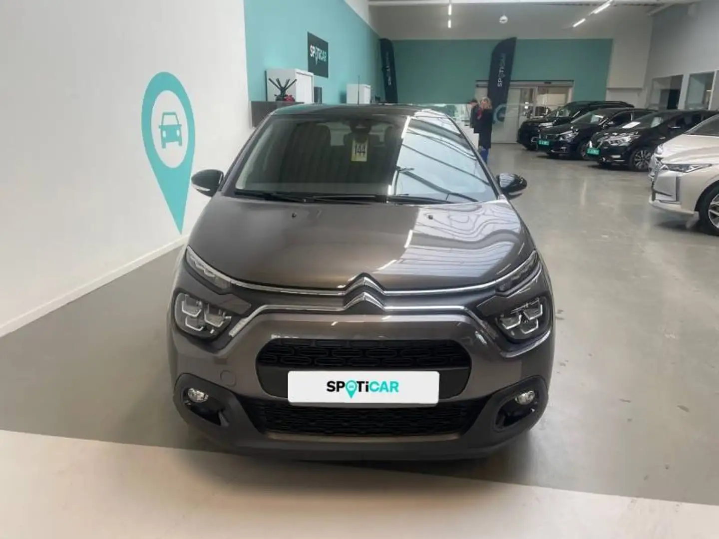 Citroen C3 3 1.2 PureTech 83 S&S MAN Shine Gris - 2