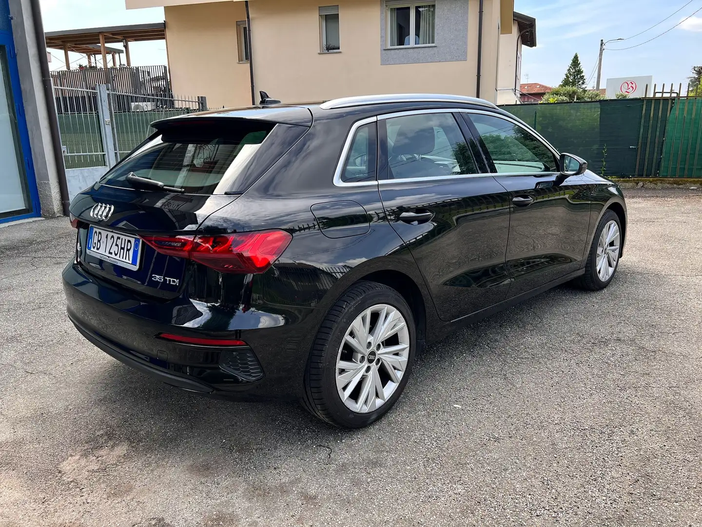 Audi A3 A3 Sportback 35 2.0 tdi Business Advanced s-tronic Czarny - 2