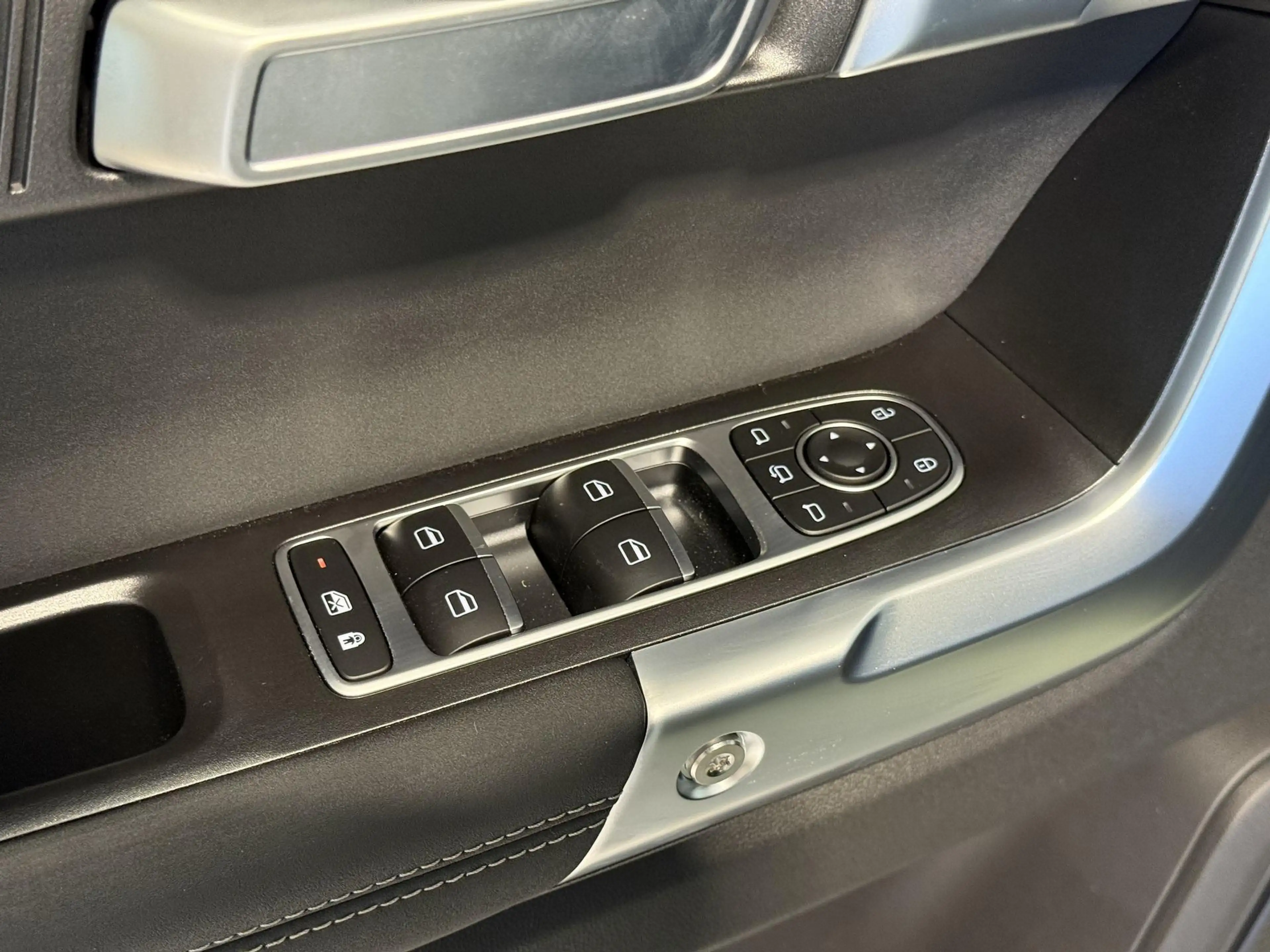 Jaecoo J7 Exclusive 1.6 TGDI 108 kW AWD 7DCT 108 kW (147 ... — photo 15