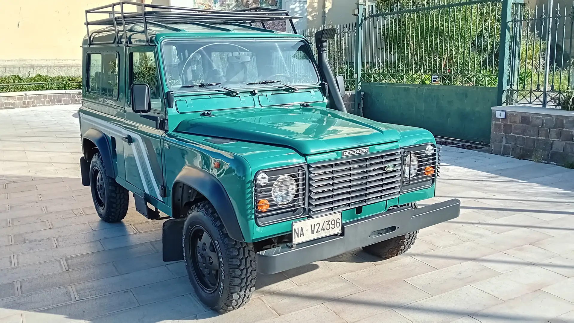 Land Rover Defender 90 2.5 td Soft Top - 1