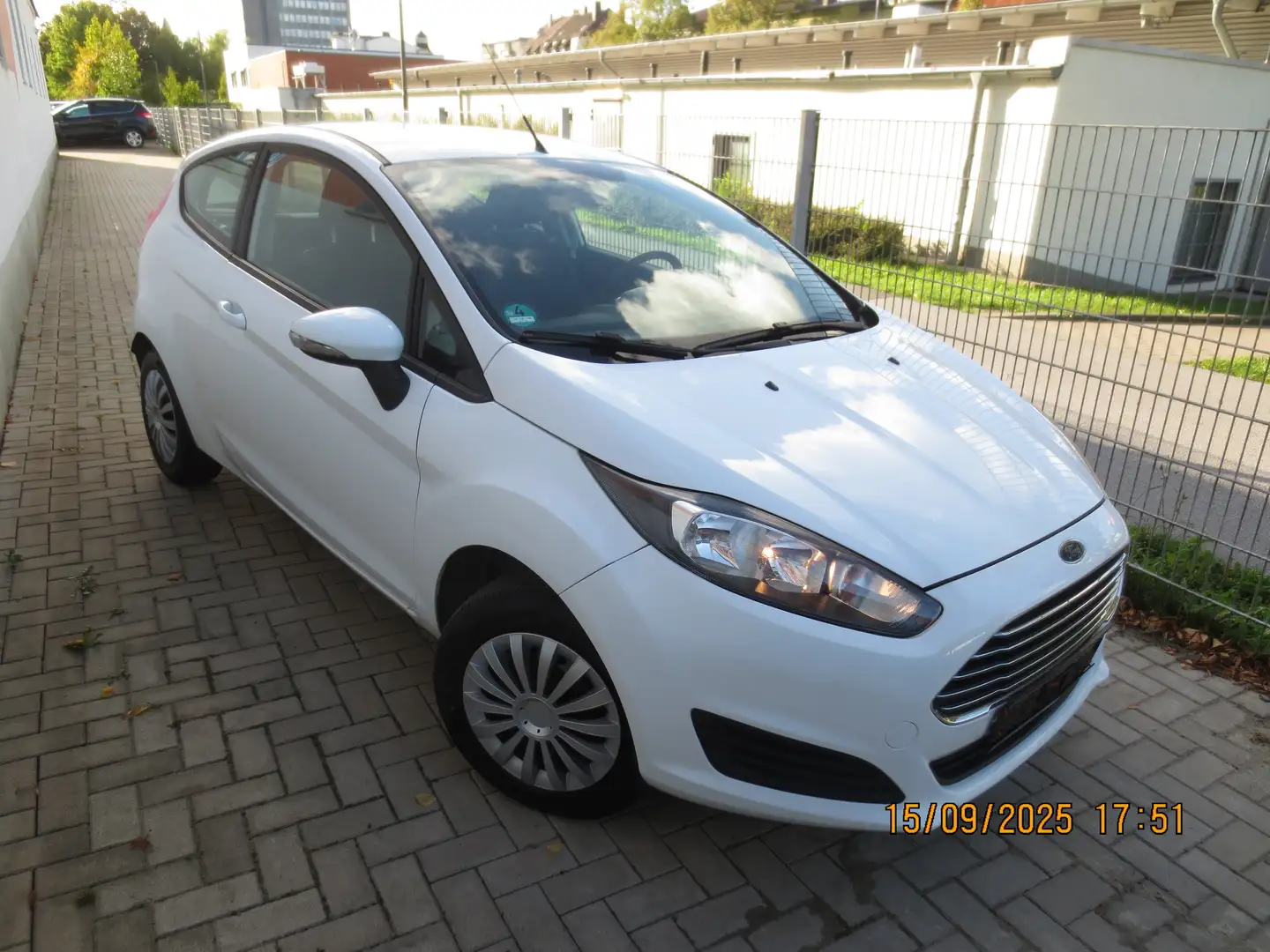 Ford Fiesta Trend Weiß - 1