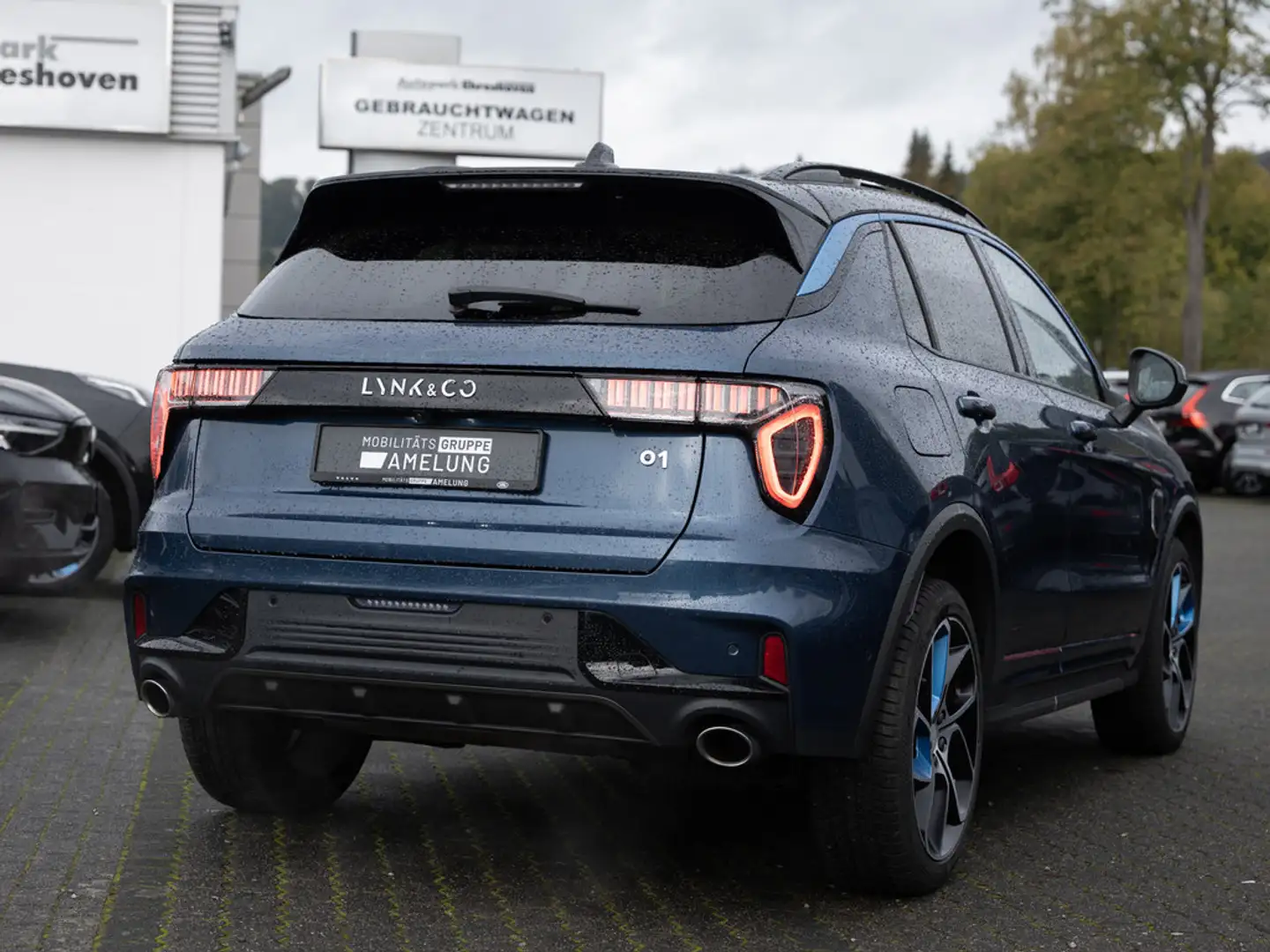 Lynk & Co 01 PHEV LED ACC KEYLESS MEMORY SHZ NAVI PANO Bleu - 2