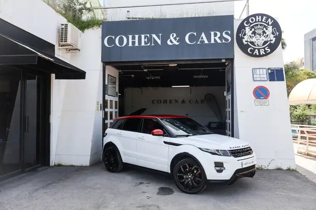 Land Rover Range Rover Evoque view 2