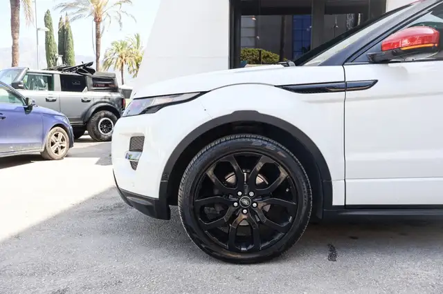 Land Rover Range Rover Evoque view 12